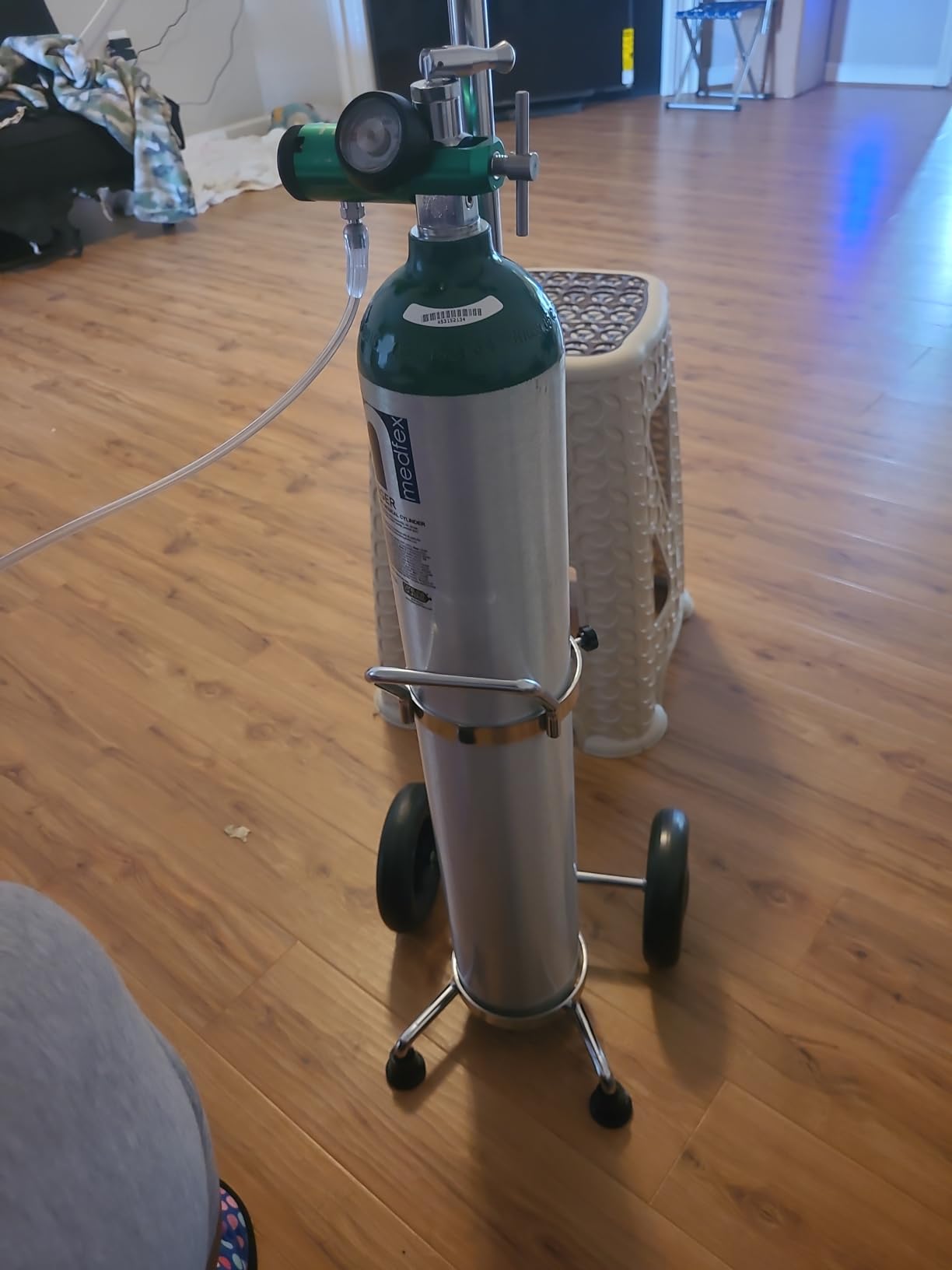 Medfex Oxygen Tank Complete Set - USA Made | 680 Liter Capacity - Standard Size Kit customer photo 3