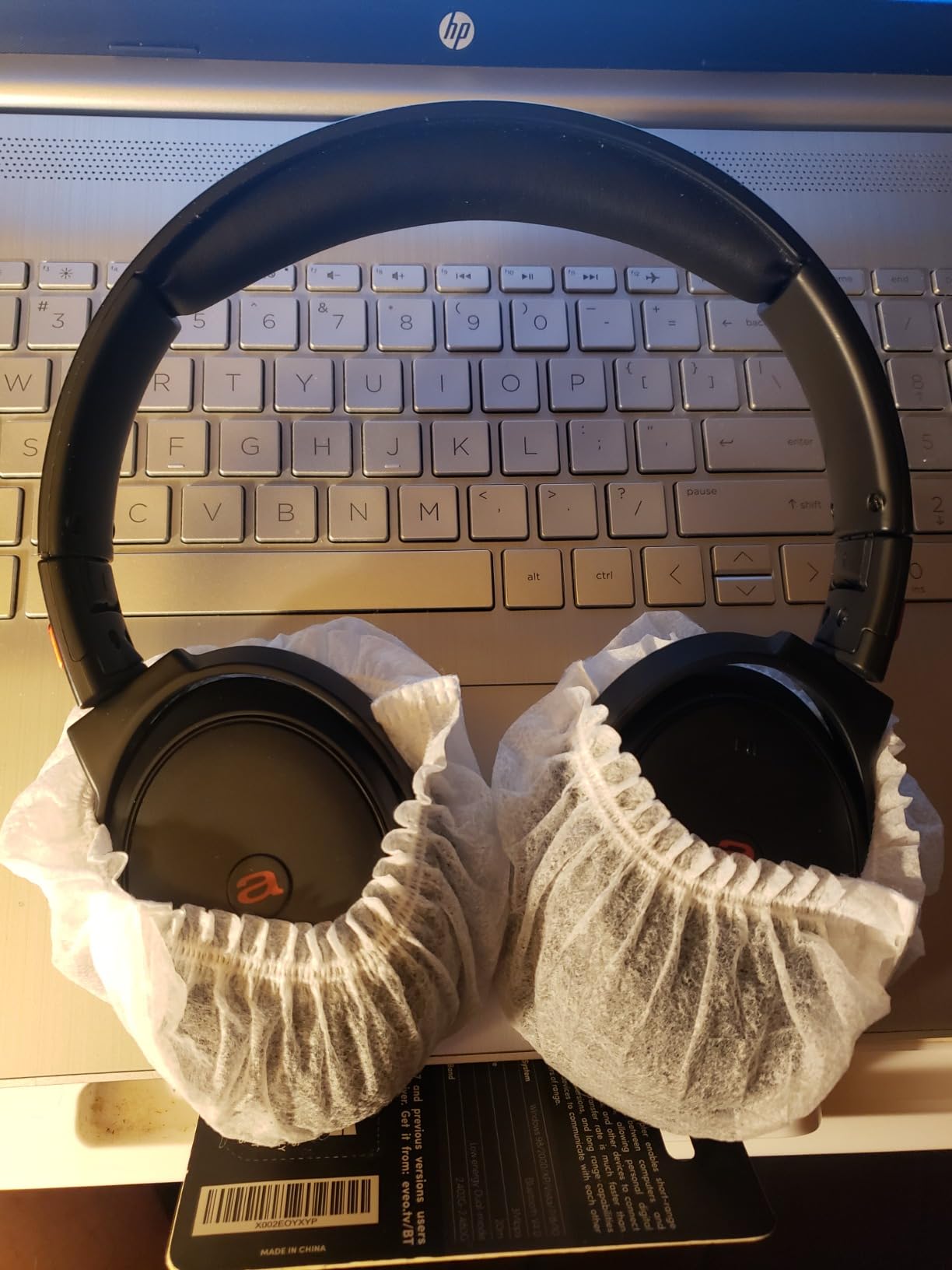 400 Pieces Headphone Covers Disposable Ear Earpads Sanitary Non-Woven Headset Cover Sweatproof Stretch Earphone Earcup Protector (White 11cm) customer photo 2