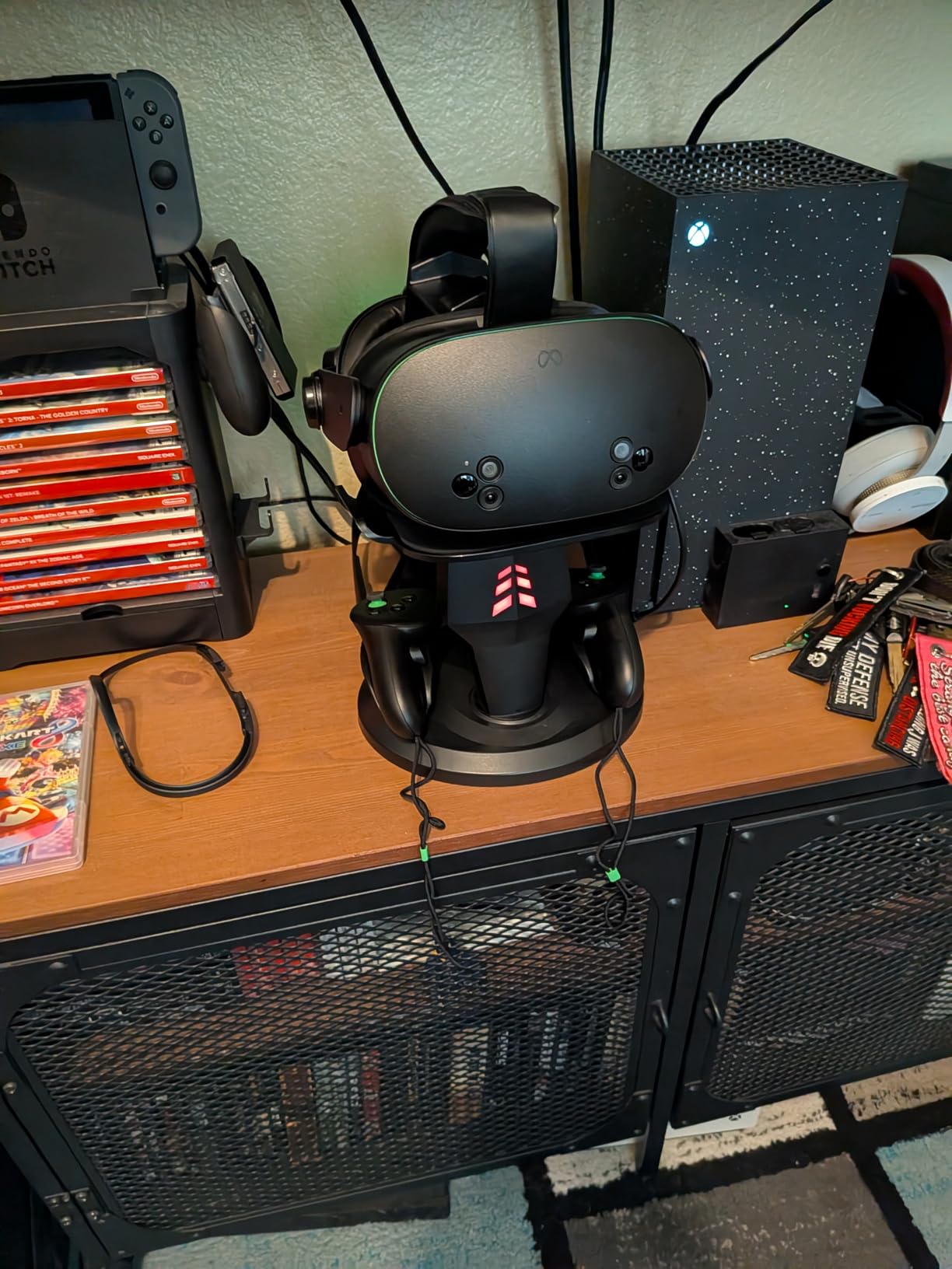 VR Headset Charging Dock for Meta Quest 3/Quest 3S/Quest 2, VR Charging Stand for Quest 3 Accessories VR Stand Supports Charging Headset with Type C Cable and fit Controller with Cover customer photo 1