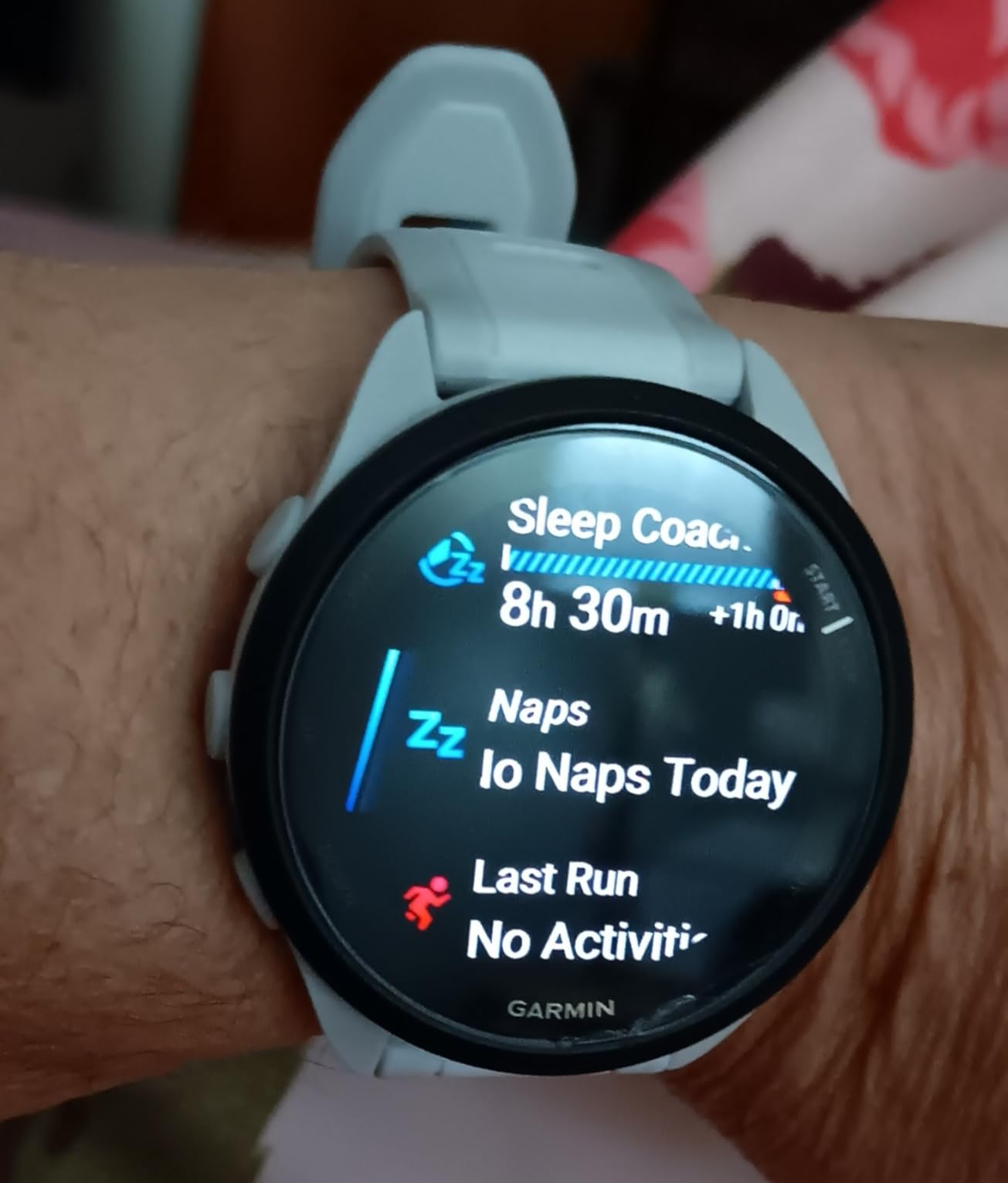 Forerunner 165, Running Smartwatch, Colorful AMOLED Display, Training Metrics and Recovery Insights, Black customer photo 2