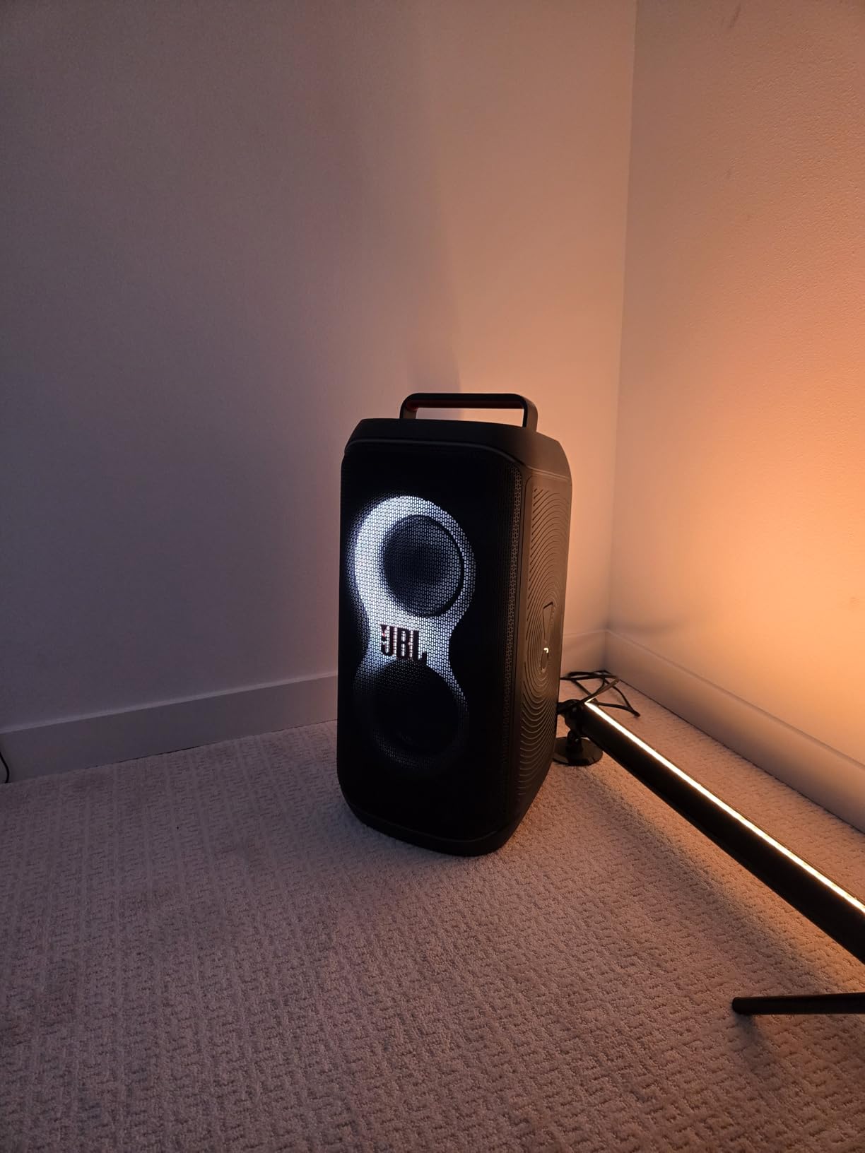 PartyBox Club 120 - Portable Party Speaker with Foldable Handle, Powerful JBL Pro Sound, Futuristic lightshow, Up to 12 Hours of Play time, Splash Proof, Dual Mic & Guitar Inputs (Black) customer photo 1