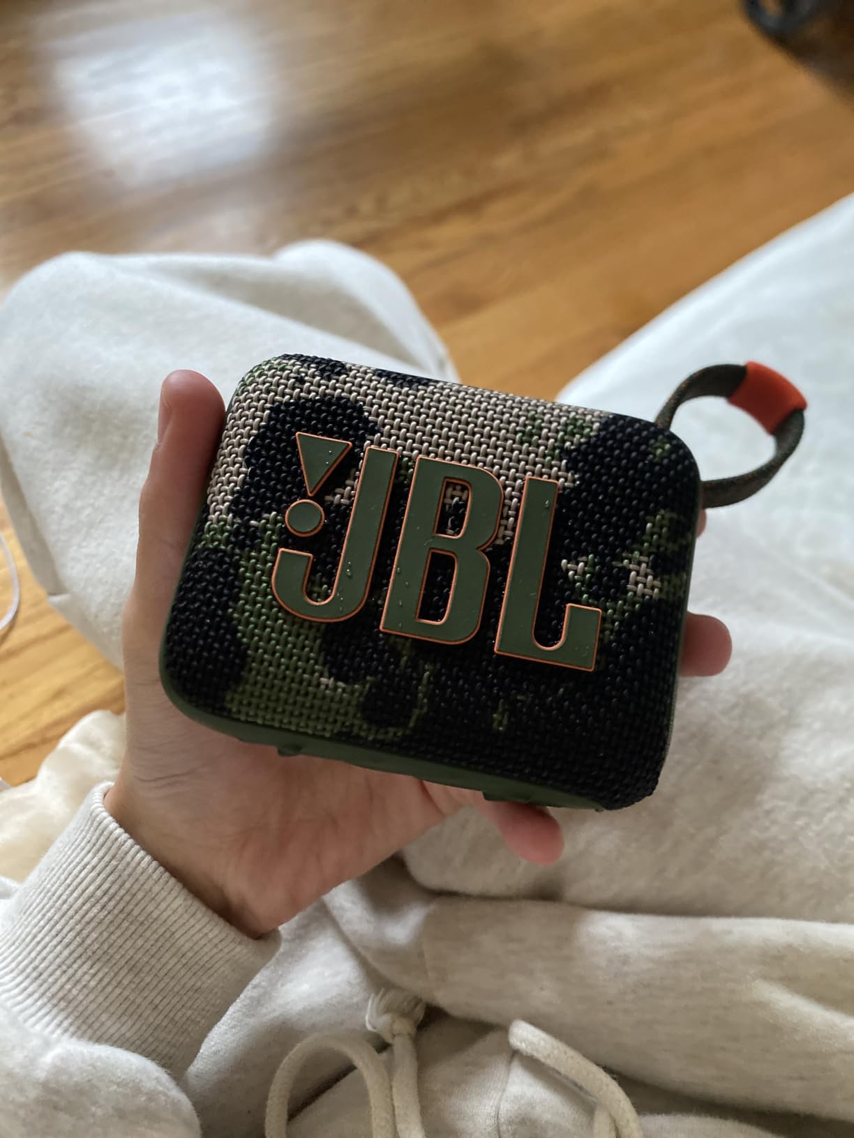 Go 4 - Ultra-Portable, Waterproof and Dustproof Bluetooth Speaker, Big JBL Pro Sound with Punchy bass, 7-Hour Built-in Battery, Made in Part with Recycled Materials (Black) customer photo 2