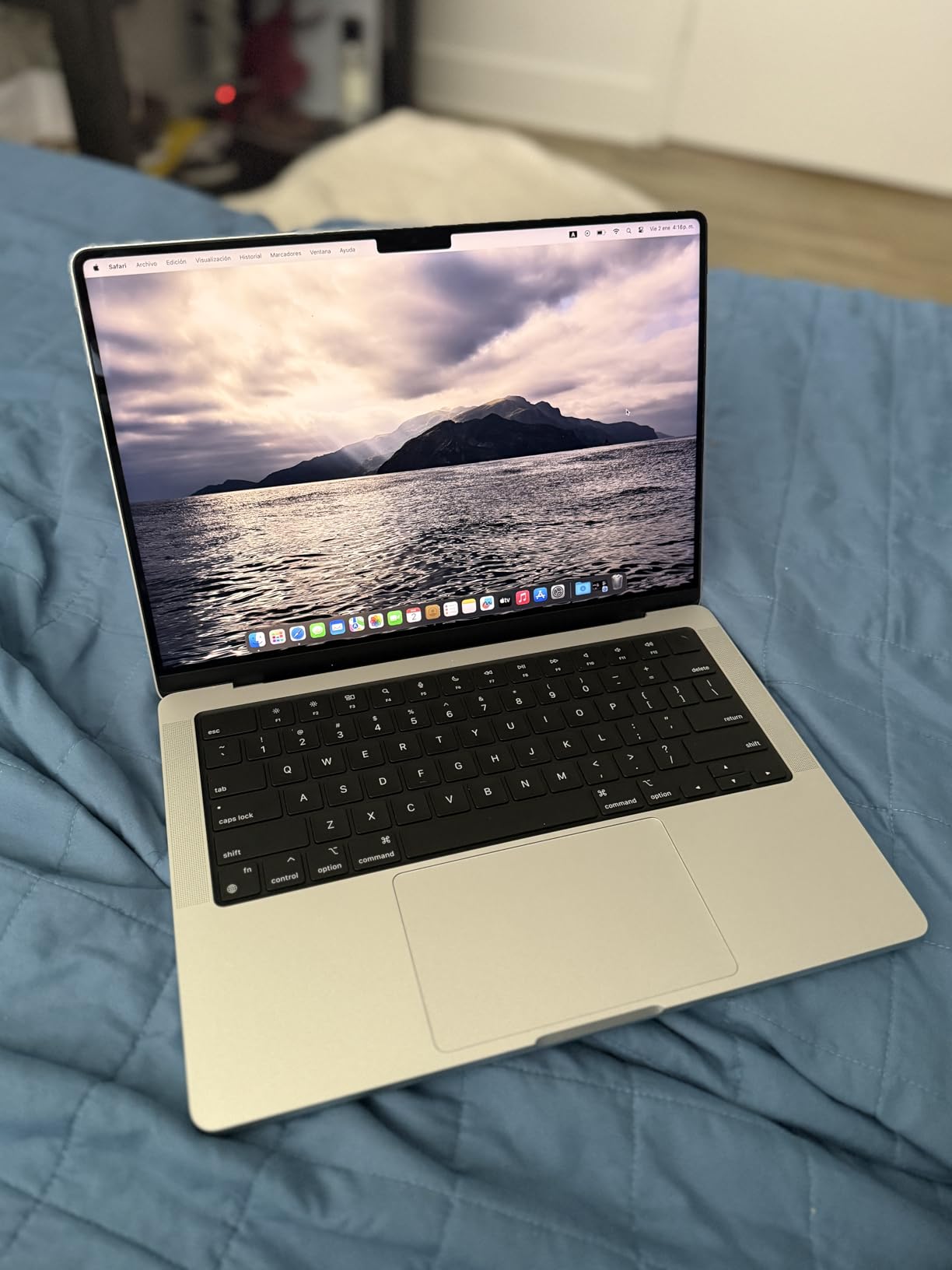 Apple 2023 MacBook Pro with Apple M3 chip 14-inch, 8GB RAM, 512GB SSD Space Gray (Renewed) customer photo 2