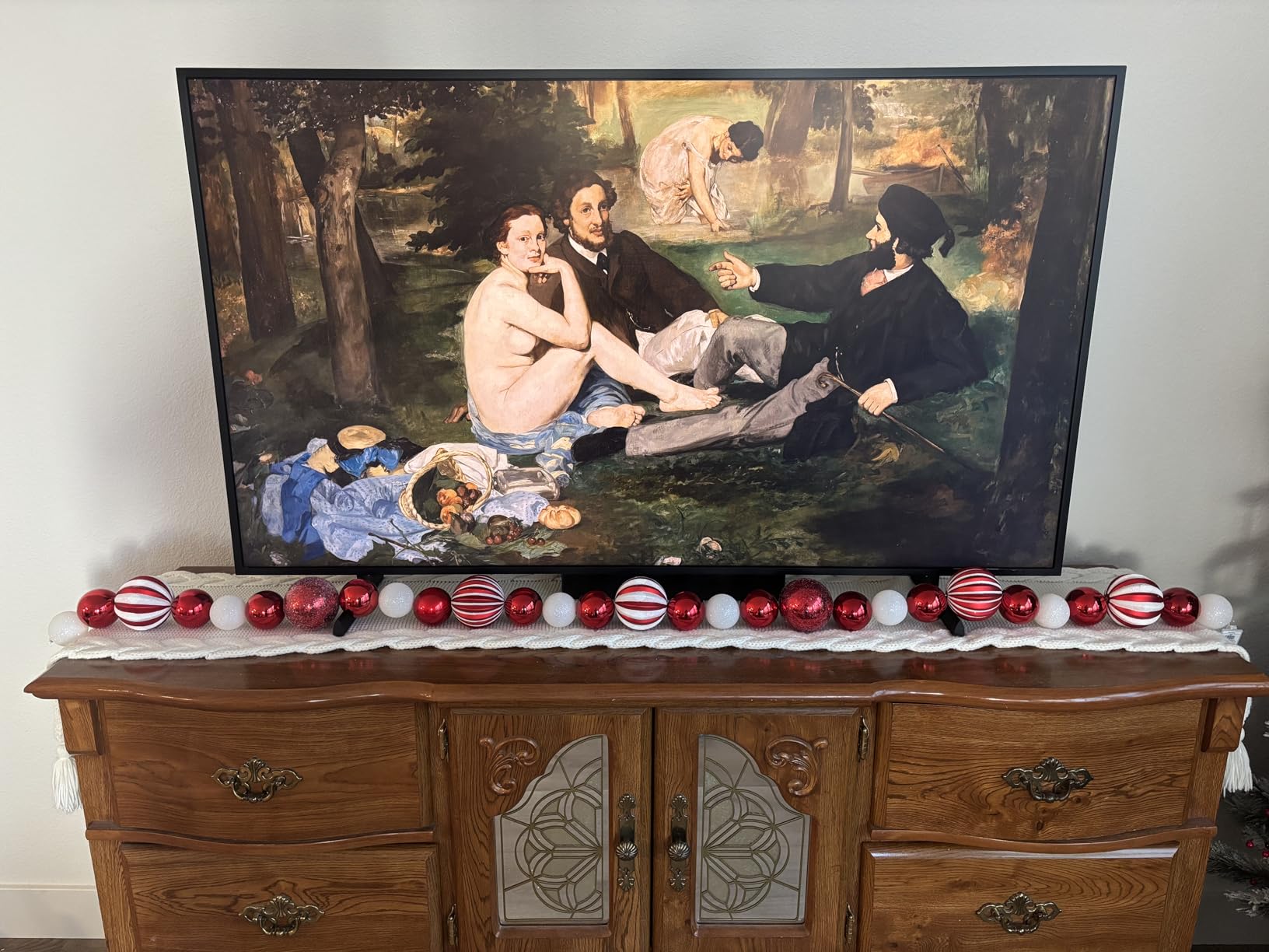 43-Inch Class QLED 4K LS03D The Frame Series Quantum HDR Smart TV w/Dolby Atmos, Art Mode, Anti-Reflection, Customizable Frame, Slim Fit Wall Mount with Alexa Built-in (QN43LS03D, 2024 Model) customer photo 1