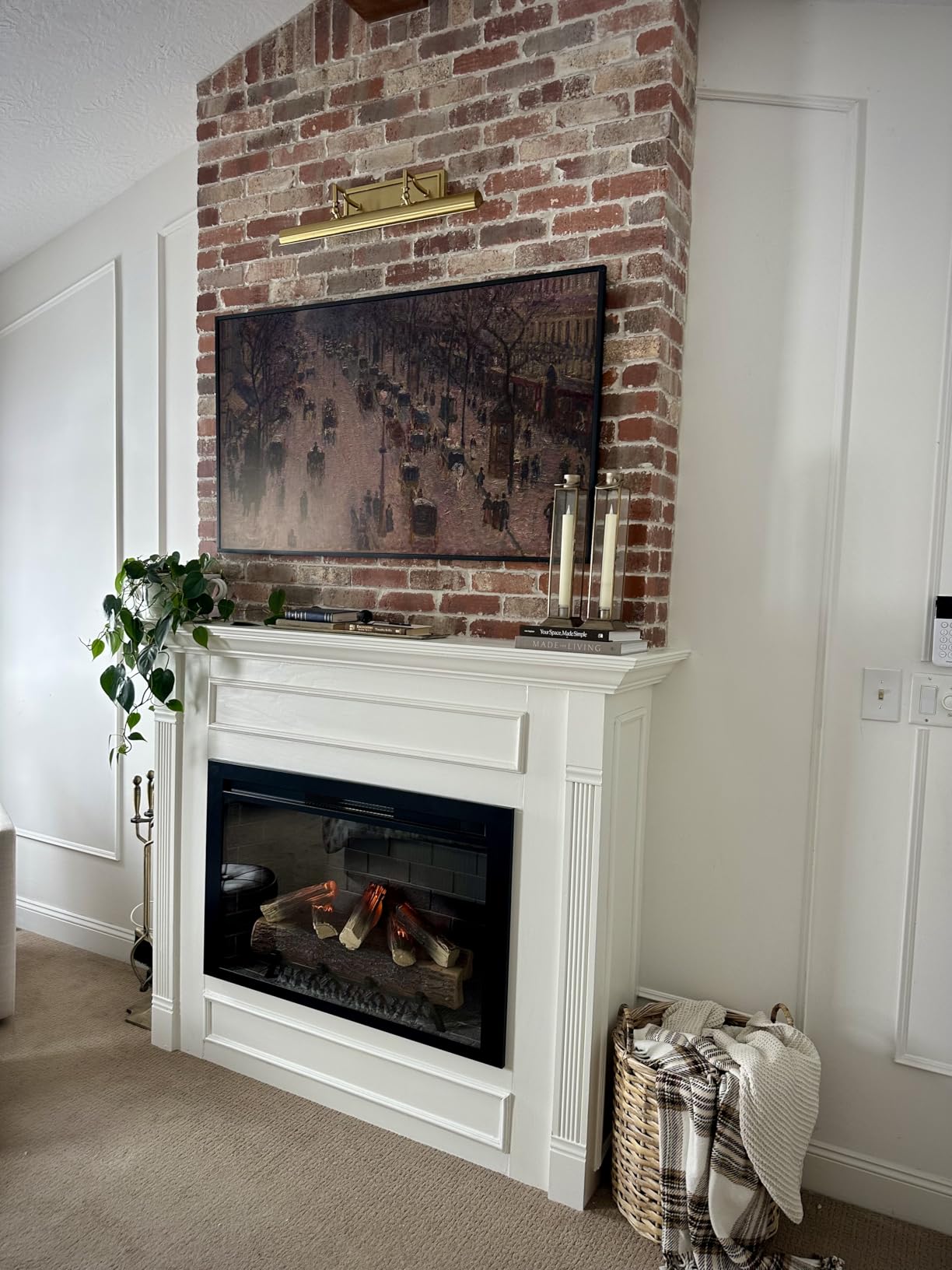 43-Inch Class QLED 4K LS03D The Frame Series Quantum HDR Smart TV w/Dolby Atmos, Art Mode, Anti-Reflection, Customizable Frame, Slim Fit Wall Mount with Alexa Built-in (QN43LS03D, 2024 Model) customer photo 2