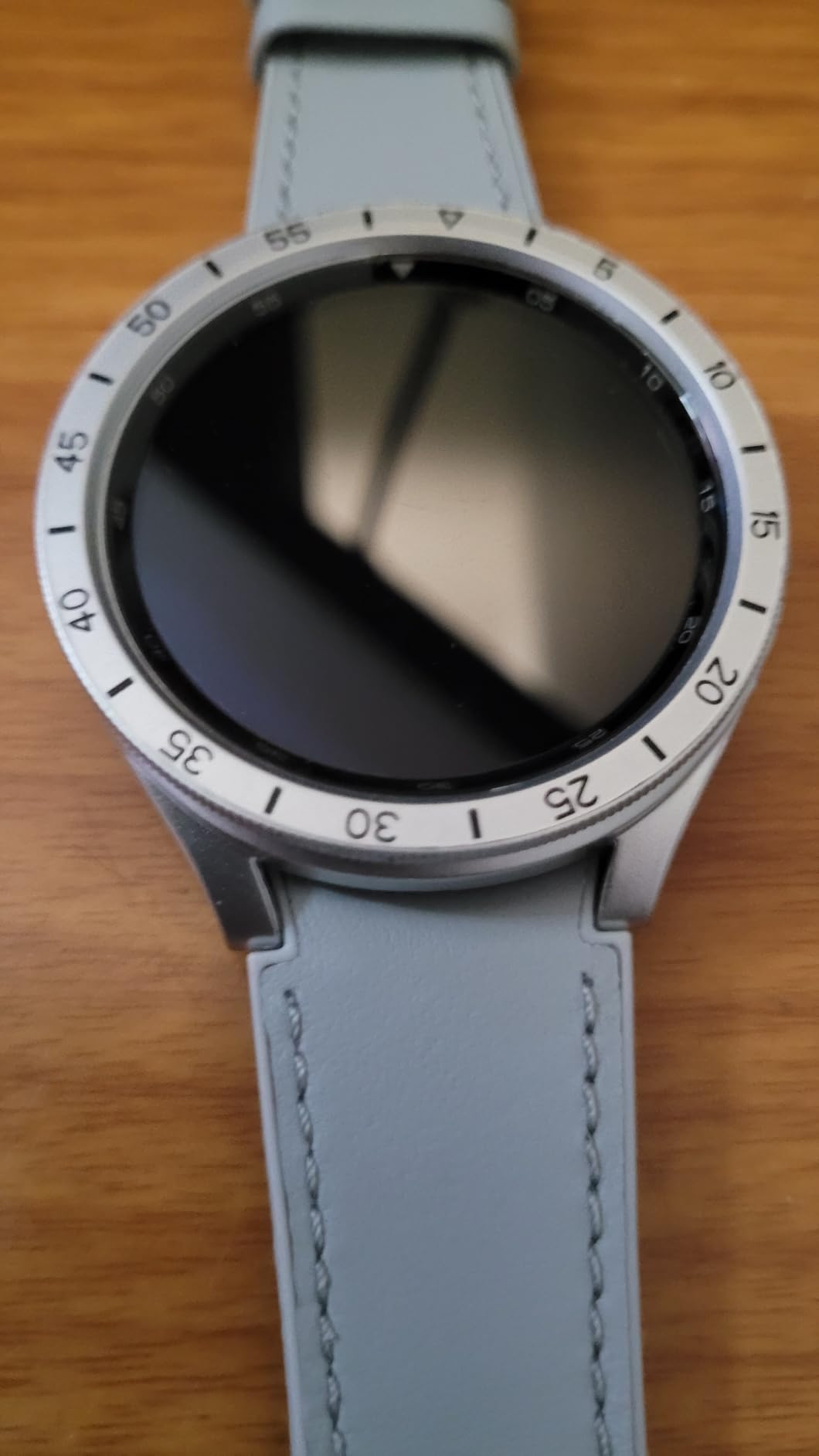 Samsung Galaxy Watch 6 Classic 43mm Smartwatch with Rotating Bezel, Fitness Tracker, Advanced Sleep Coaching, Heart Monitor - Black (Renewed) customer photo 2