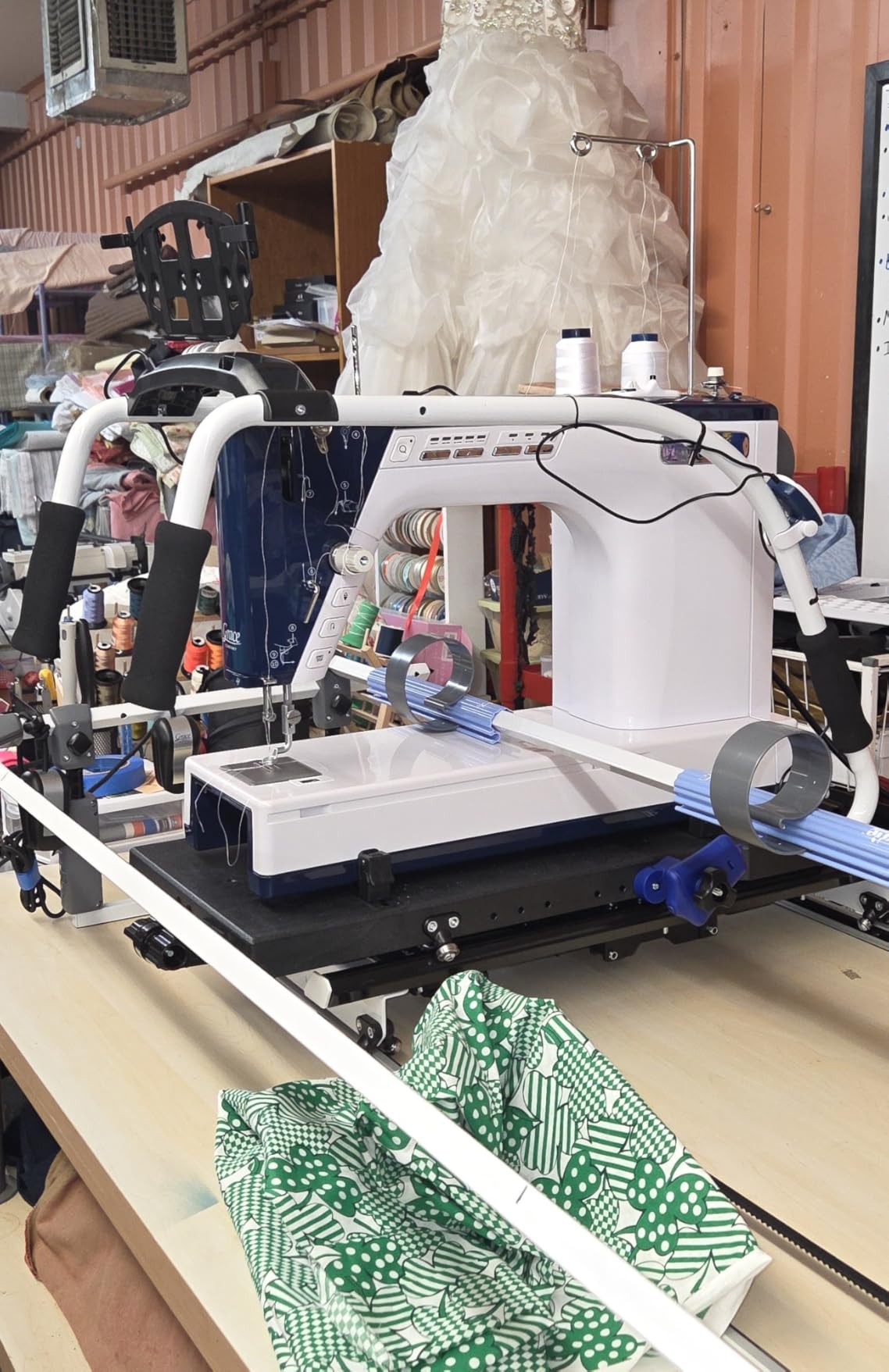 Little Rebel Sewing and Quilting Machine with Built-in Stitch Regulation customer photo 2