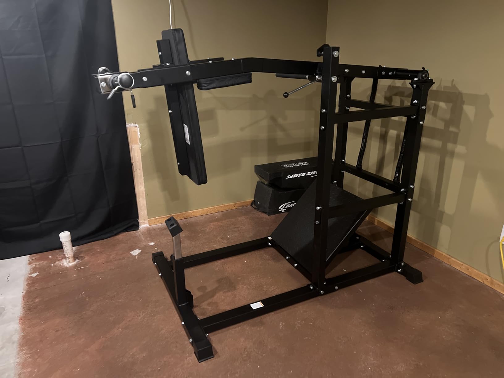 GMWD Pendulum Squat Machine, Plate Loaded Hack Squat Machine, Lower Body Strength Training, Leverage Squat Machine Home Gym customer photo 1