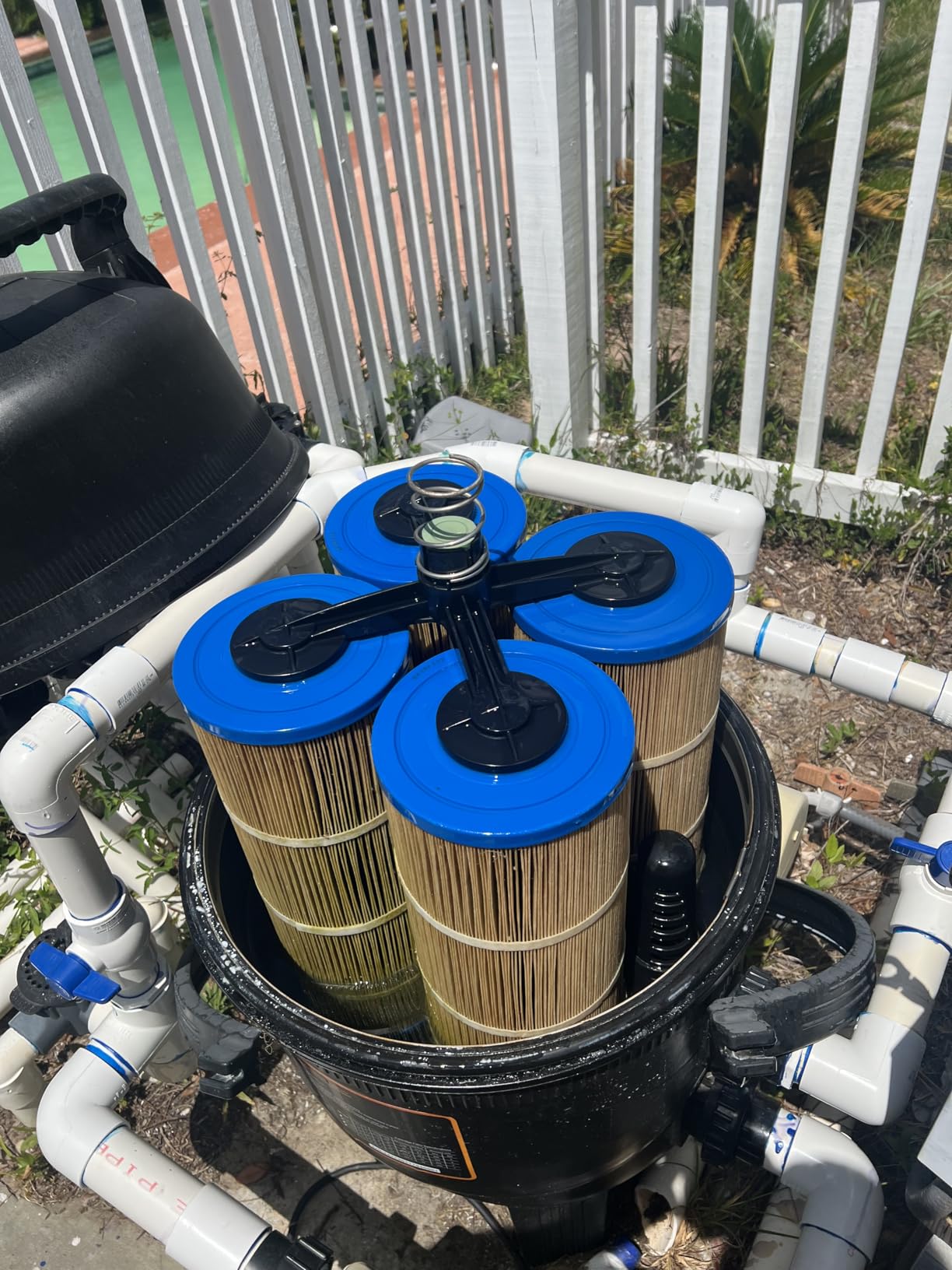 VEVOR 2026 Pro Cartridge Pool Filter Tank & Element for Above Ground & Inground Pools, Large 520-525Sq. Ft Cleaner System Compatible W/Pumps 1 to 3 HP| Up to 15311 GPH |for Pools Up to 122490 Gallons customer photo 2