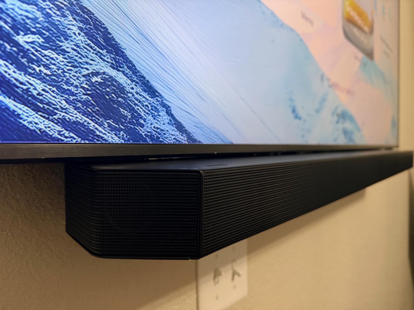 Perlegear Soundbar Mount with Adjustable Height, Sound bar Mount up to 15 lbs, Soundbar Mount Under or Above TV, Soundbar tv Mount Bracket with Detachable Long Extension Plates PGSM04B customer photo 2