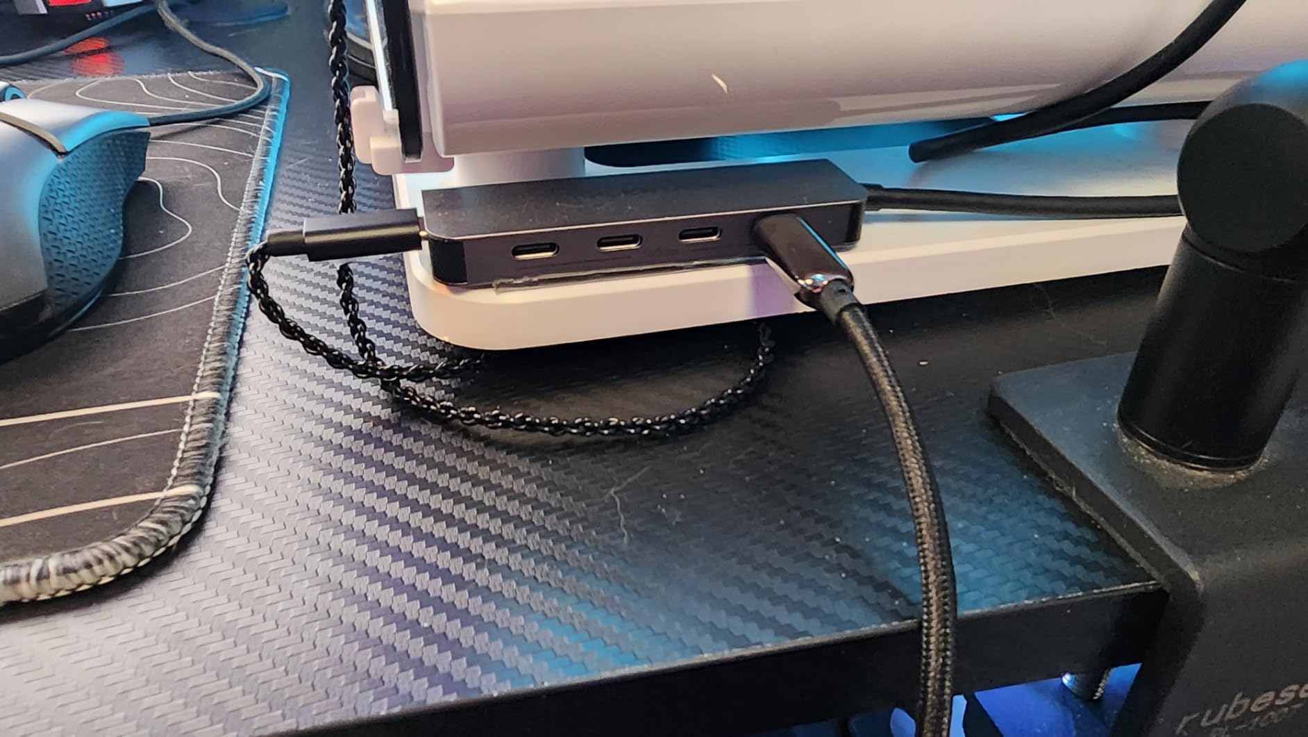 LENTION 4-Port USB C Hub with Long Cable 2FT, USB C Hub Multiport Adapter 4 x Type C 3.2 10Gbps, 100W PD Charging USBC Splitter, Compatible with 2025-2018 MacBook Pro/Air, 2026 MacBook Neo and More customer photo 1