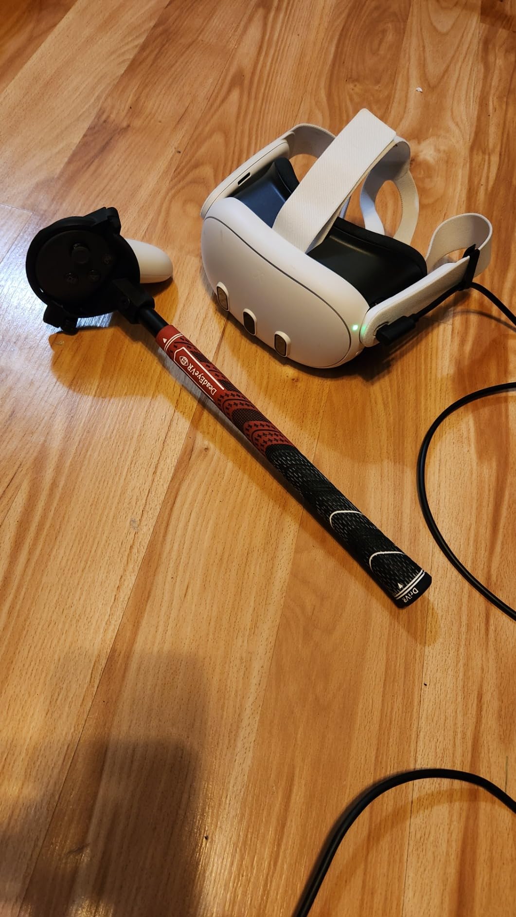 DeadEyeVR - DriVR Ace - Golf Club for Quest - Realistic VR Golf Simulator Handle - Weighted VR Golf Club Grip for Enhanced Play customer photo 1