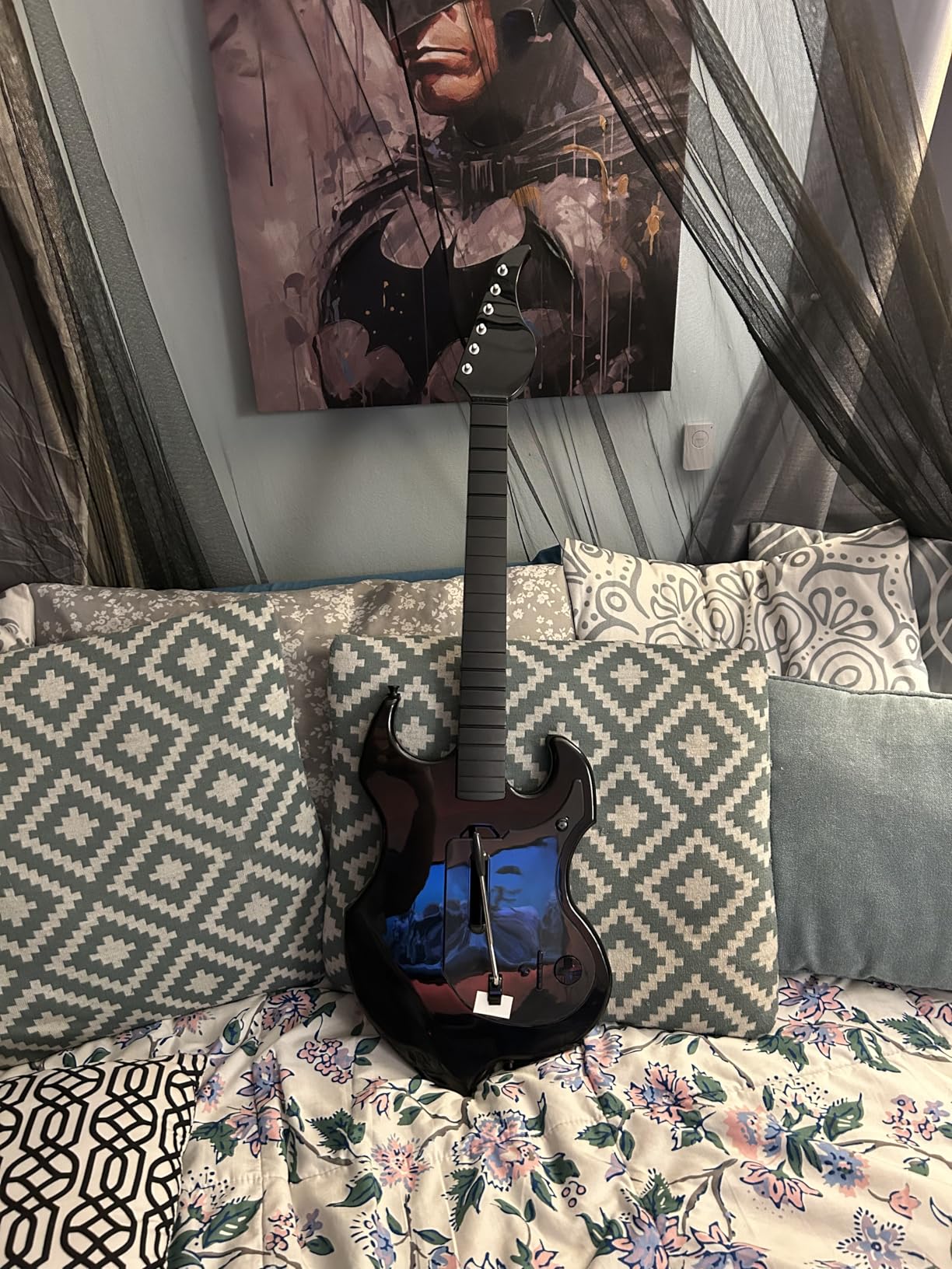 PDP RIFFMASTER Wireless Guitar Controller for Xbox Series X|S, Xbox One, Windows 10/11 PC, Rock Band 4, Fortnite Festival, Audio Jack, Rechargeable Battery, Officially Licensed by Microsoft - Black customer photo 2