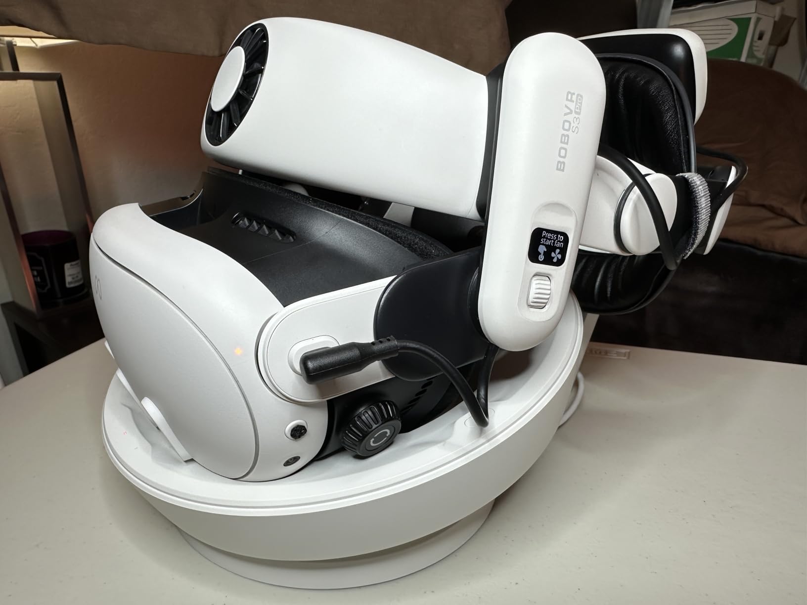 PRISMXR Carina D1 Magnetic Charging Dock Compatible with Meta Quest 3, Effortless Drop-and-Charge Station, Space-Saving (No-Beeping Model), NOT Compatible with Quest3S customer photo 1