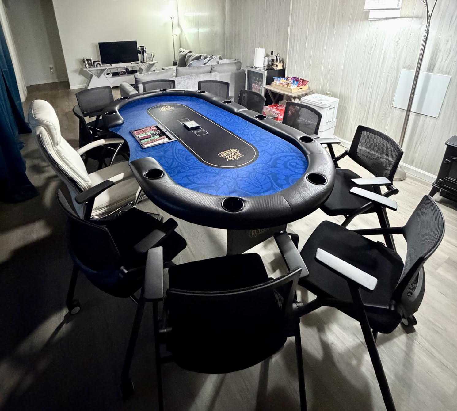 GUTSHOT Foldable Poker Table for 10 Players - Premium Soft-Padded Armrest, Individual Cup Holders, Portable Mat - Crafted with Durable Materials customer photo 1