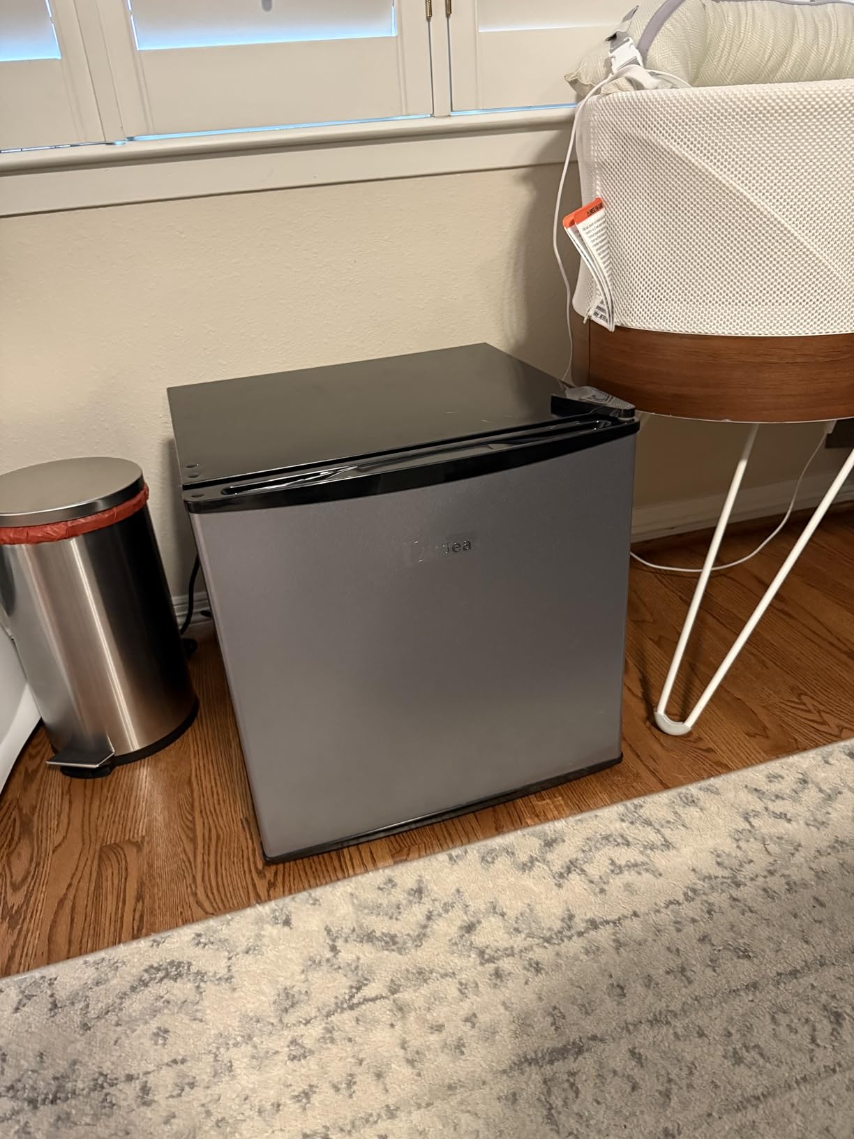 Midea MERM33S1AST Mini Fridge, 3.3 Cu.ft Compact Fridge with Internal Light, Adjustable Thermostat, Reversible Door, Low Noise for Dorm, Office, Bedroom, Stainless Steel customer photo 1