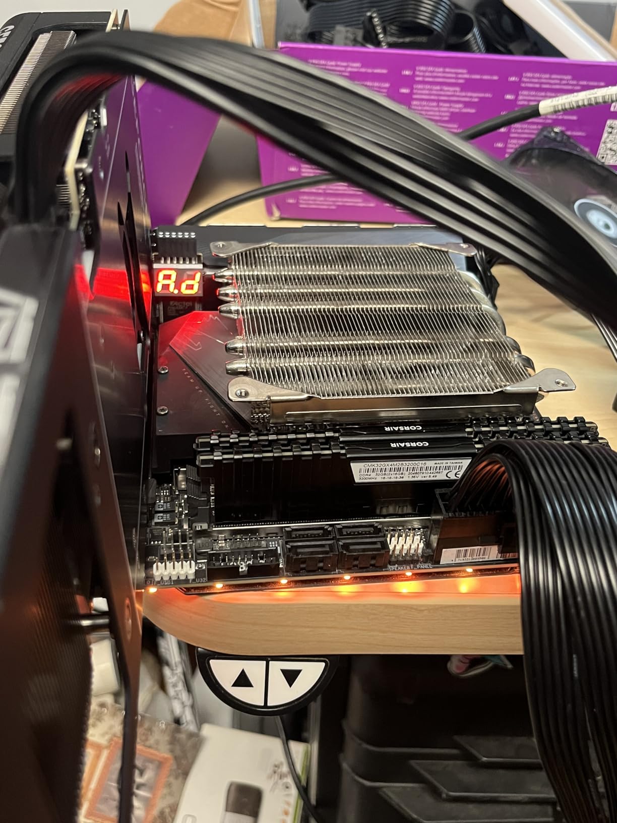 Motherboard Diagnostic Card with LED Indicator PCIe LPC DEBUG Tester Kit for Computer Repair and PC Hardware Fault Detection customer photo 2