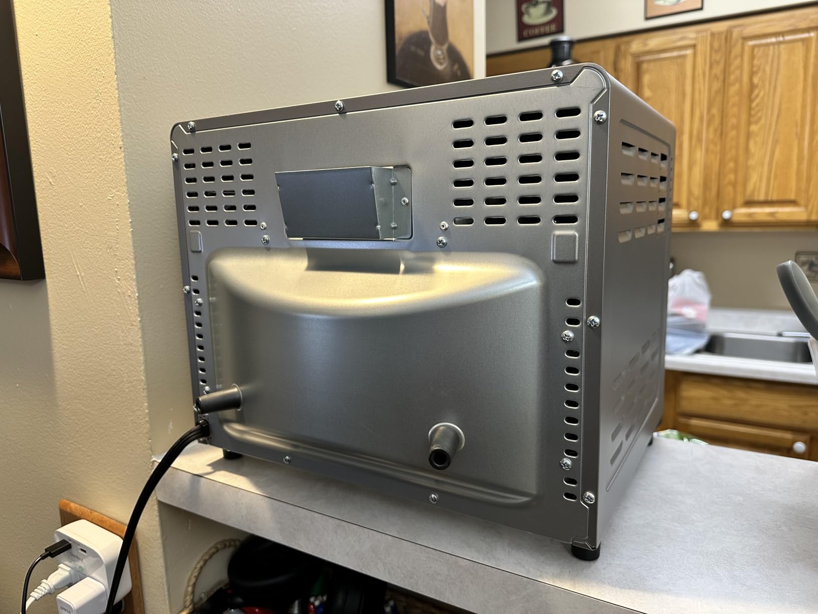 BLACK+DECKER Crisp 'N Bake Air Fryer Toaster Oven Combo, 12 in 1 Countertop Convection Oven Cooks Food Fast, Fits a Whole Pizza or 6 Toast Slices, French Doors with Stainless Steel Finish customer photo 1