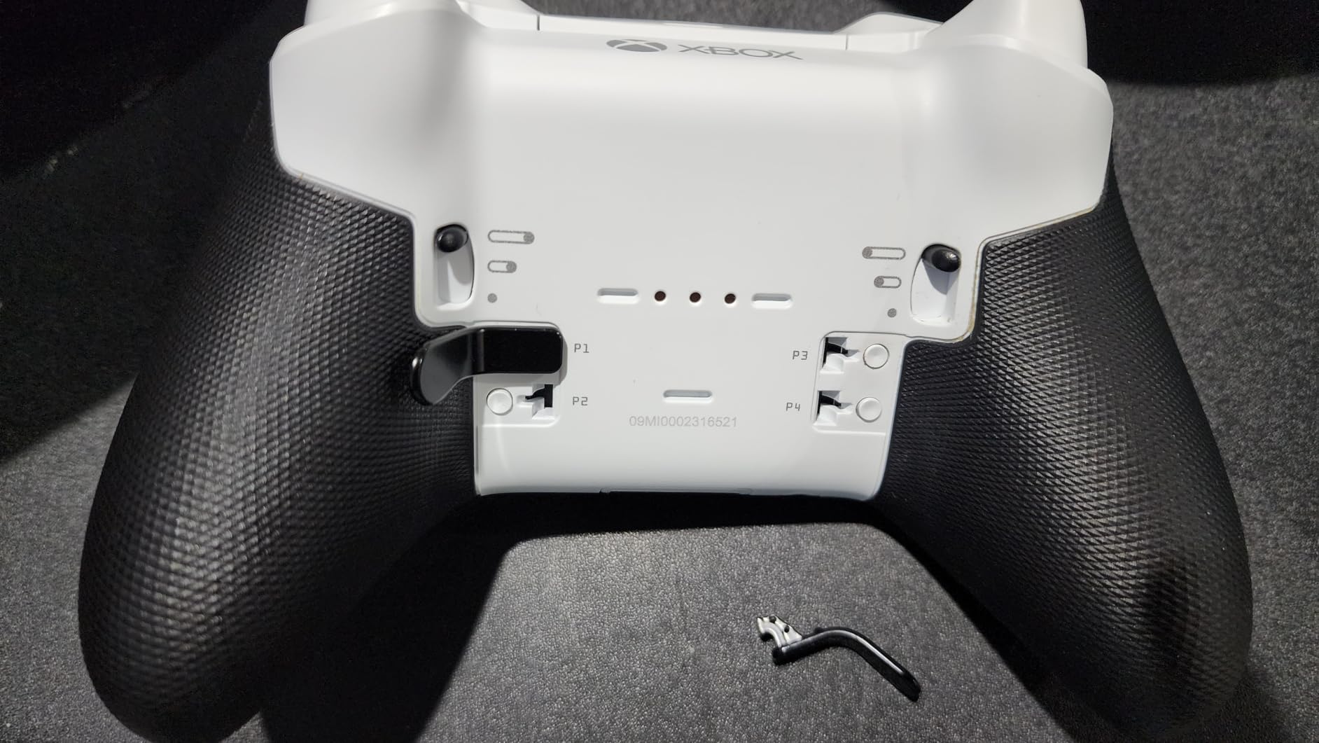 4Pcs Elite 2 Controller Paddles for Xbox One Elite Series 2 Controller, Elite Controller Paddles, Metal Stainless Steel Paddles Replacement for Xbox One Elite/ Elite Series 2/Elite 2 Core Controller (Black) customer photo 1