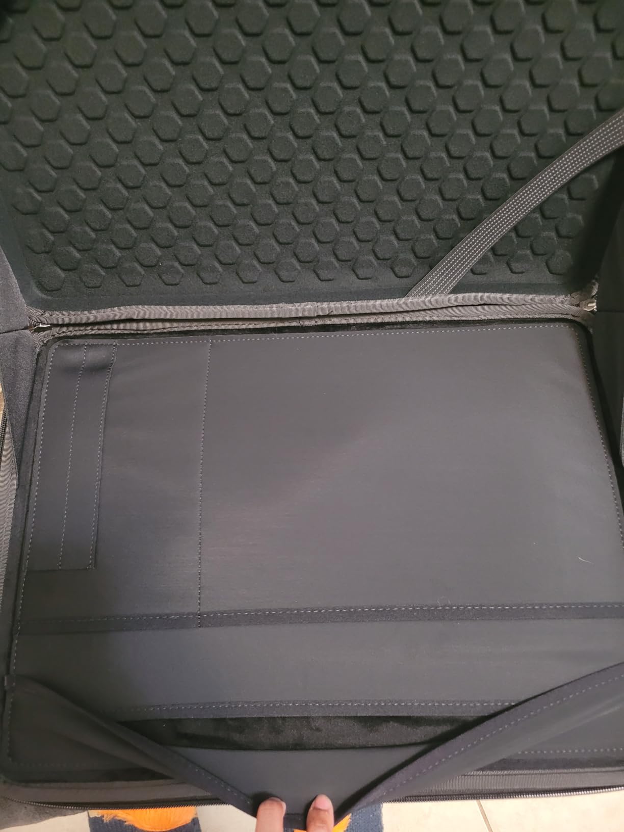 Smatree Heavy Duty Hard Sleeve Case Compatible for 18 inch ASUS ROG Strix SCAR 18 2025/2024/2023 Gaming Laptop, for 18 inch ASUS ROG Strix G18 2025/2024/2023 Gaming Laptop Waterproof Handbag (A800XL) customer photo 2