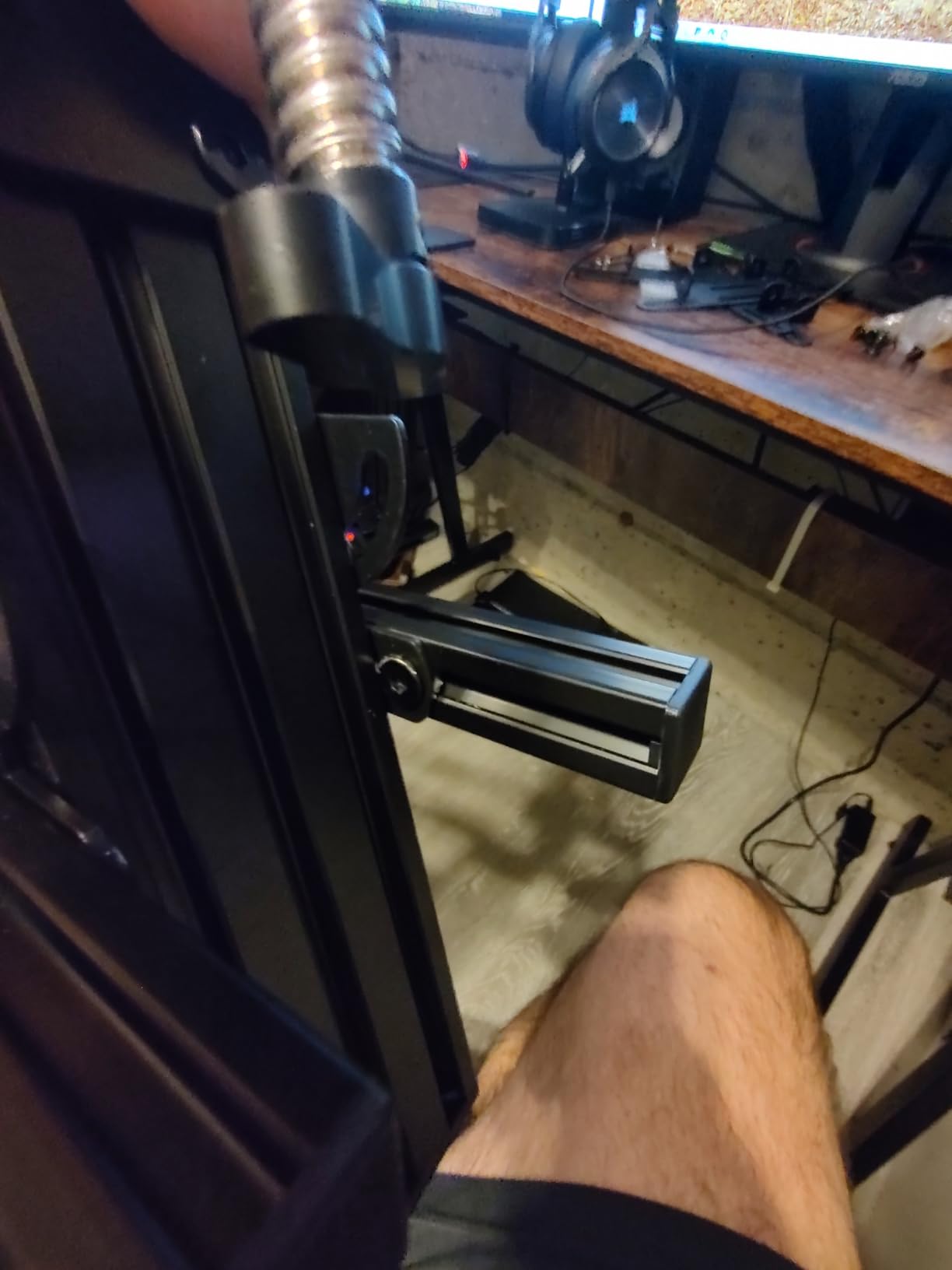 Reashy Hotas Mount, Joystick Mount, Aluminum Flight Stick Desk Mount for Logitech X56, X52, X52 Pro, Thrustmaster T.1600M, TCA, T.Flight Hotas One, 4, X, Airbus, VKB Gladiator Nxt (Black) customer photo 2