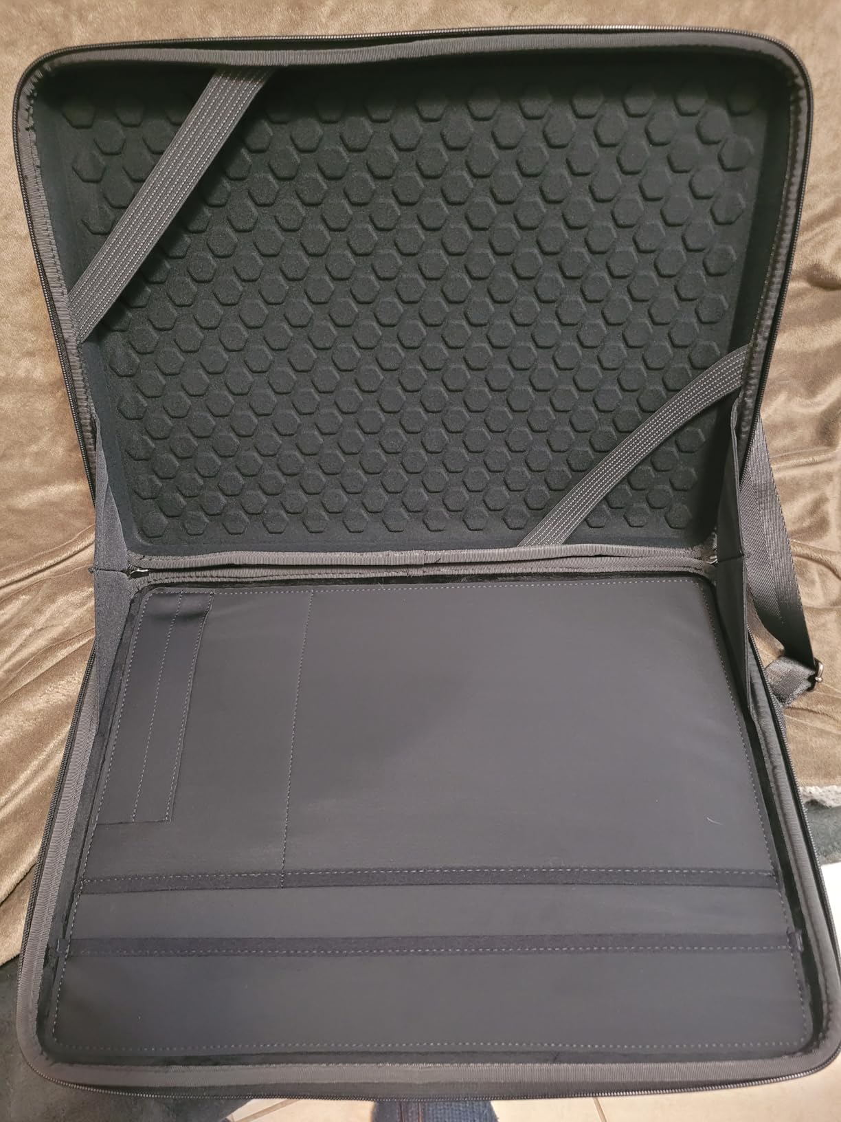 Smatree Heavy Duty Hard Case for 16 inch Acer Predator Helios 16/NEO 16, Nitro 16/V15/V16 Gaming Laptop, for Lenovo LOQ 16IRH8/16APH8/15APH8/15IRH8 Gaming Laptop (A800) customer photo 1