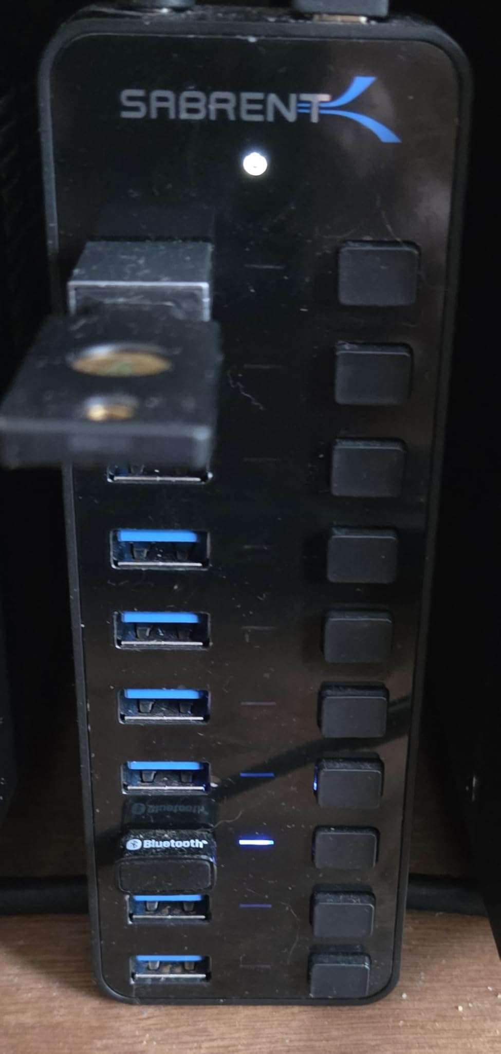 SABRENT 7-Port USB-C Hub with Power Switches, 5Gbps USB 3.2, 48W Powered Hub with 3 USB-A + 4 USB-C Ports, 20W PD, LED Status, Aluminum Body - for Mac, PC, Steam Deck, ROG Ally (HB-3A4C) customer photo 2