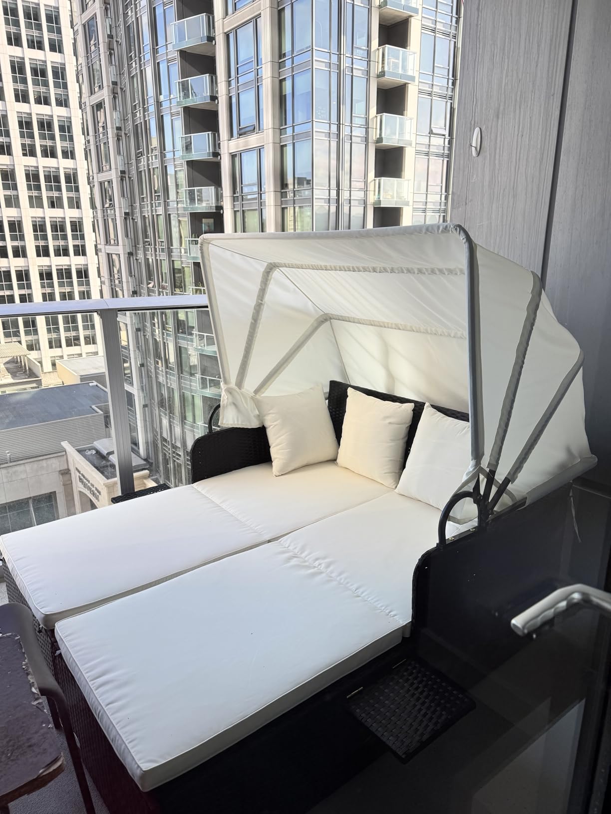 RELAX4LIFE Patio Outdoor Daybed with Canopy, Wicker Sunbed w/Cushions, 4 Pillows & 2 Retractable Side Trays, 2-Person Lounge Bed Conversation for Poolside Porch Garden, Rattan Outdoor Bed (Navy) customer photo 2