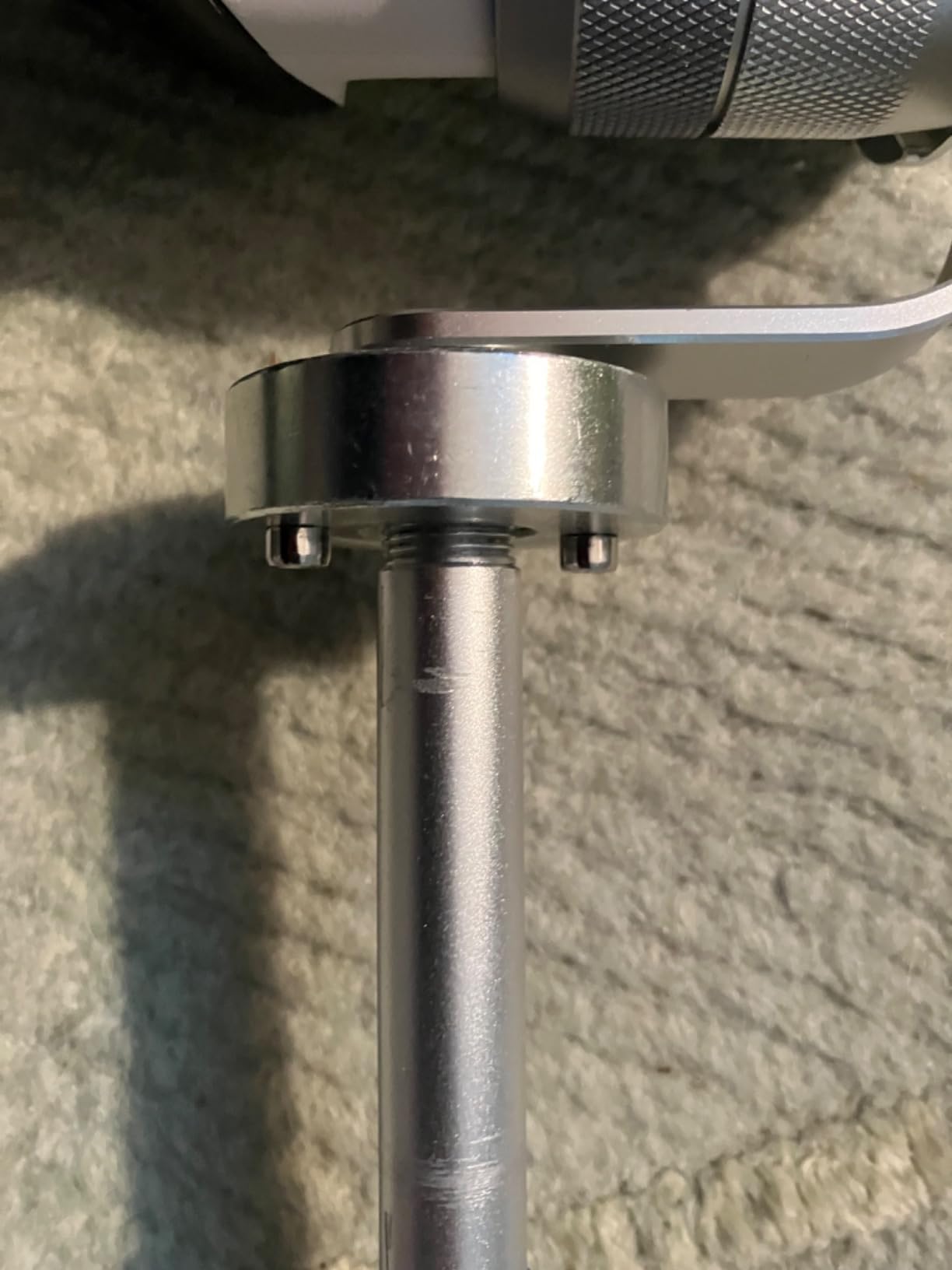 YEZRO Y13S Golf Club Attachment for Meta Quest 3S/3 - Adjustable Weighted Aluminum VR Golf Club Handle Accessories for Golf + with Real Grip, 90 Degree Design Keep Tracking 2025 Upgraded Version customer photo 1