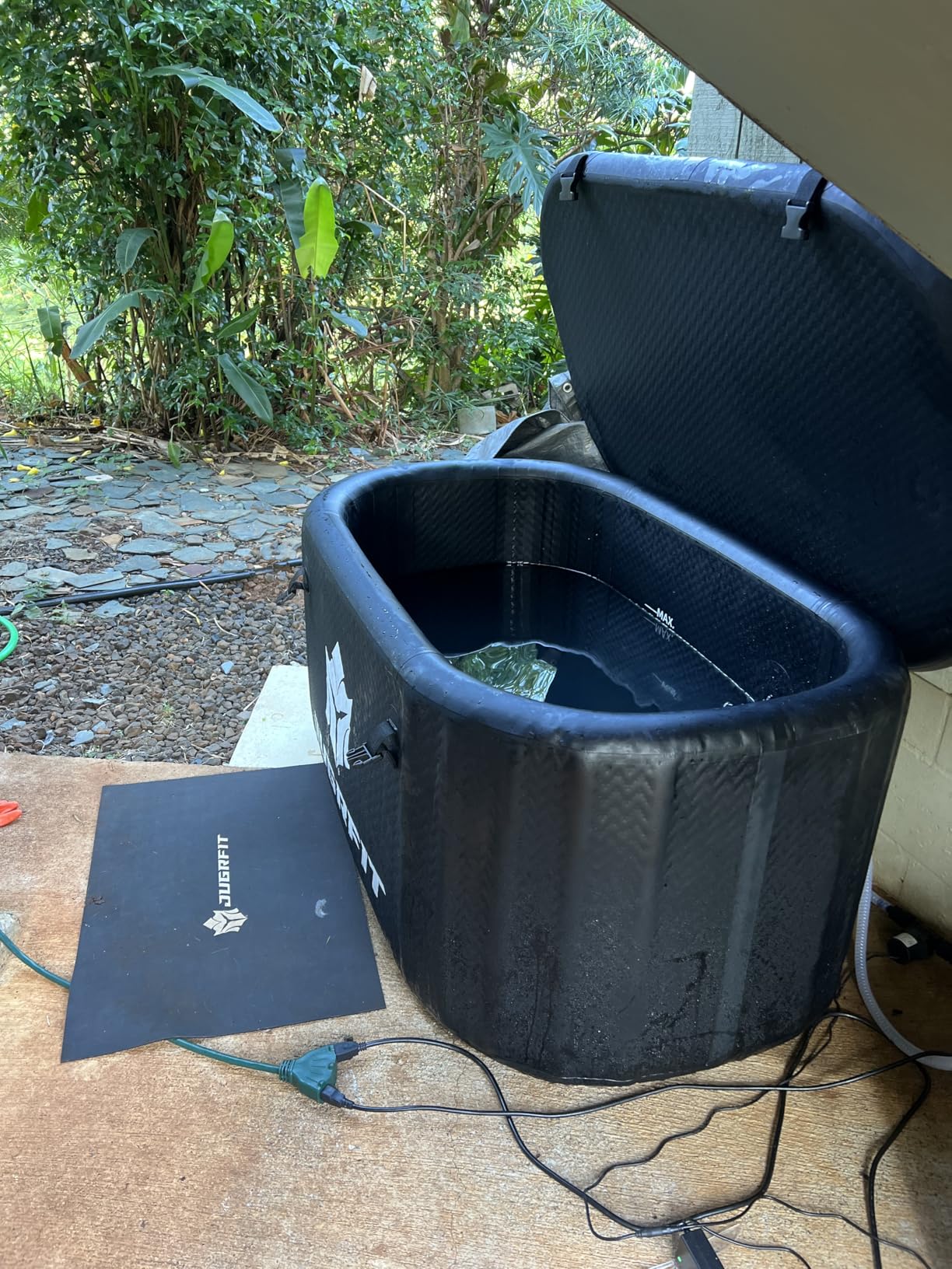 121-Gallon Luxury Pro-Grade Cold Plunge Tub with 1050W Water Chiller - Ice-Free At-Home Recovery, Built-In Filtration, Weatherproof & Durable customer photo 2