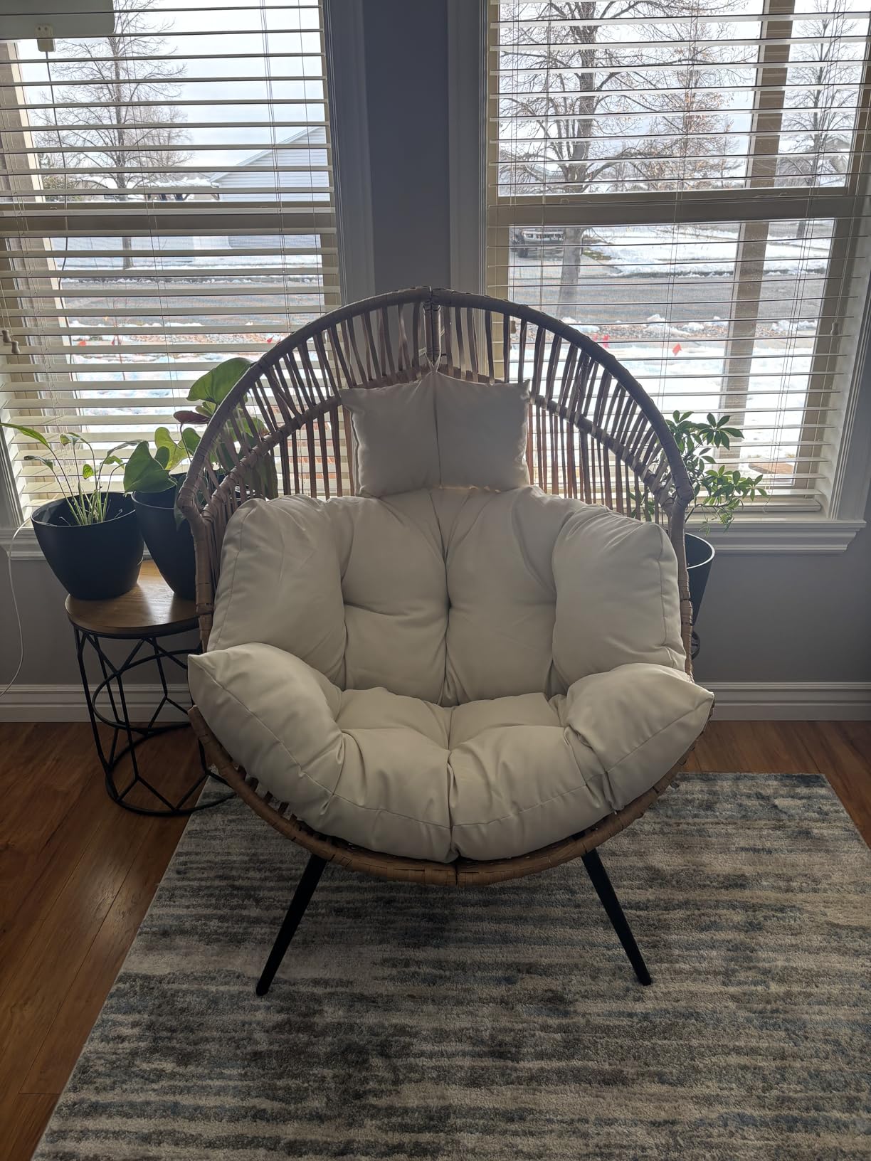 Vongrasig Outdoor Wicker Egg Chair PE Rattan Chair with Cushion, Oversized Patio Lounge Chair for Outdoor, Indoor, Balcony, Backyard, Garden, Beige customer photo 2