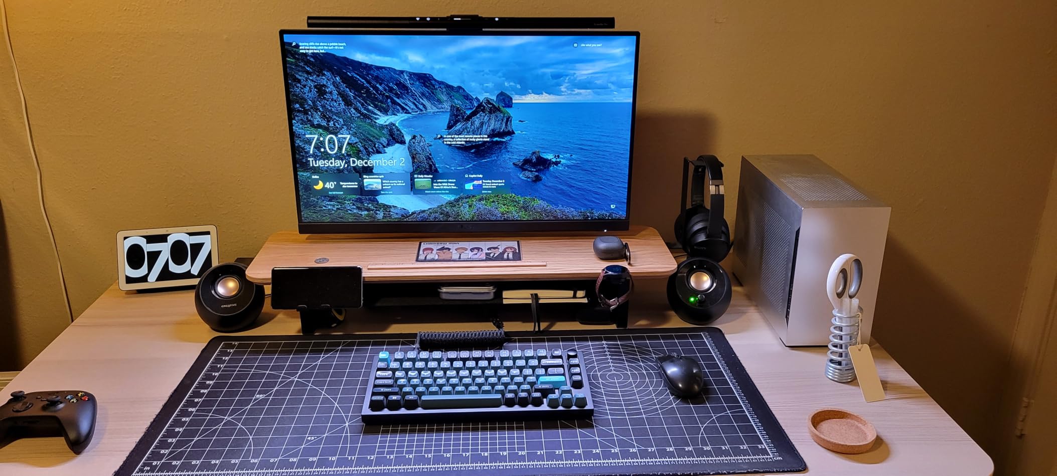 BenQ ScreenBar Pro LED Monitor Light Bar (Black) - Ultrawide Lighting, Motion Sensor, Adjustable Brightness/Color Temperature, Eye-Care USB-C Monitor lamp, No Glare, Curved Monitors, Monitor accessory customer photo 2