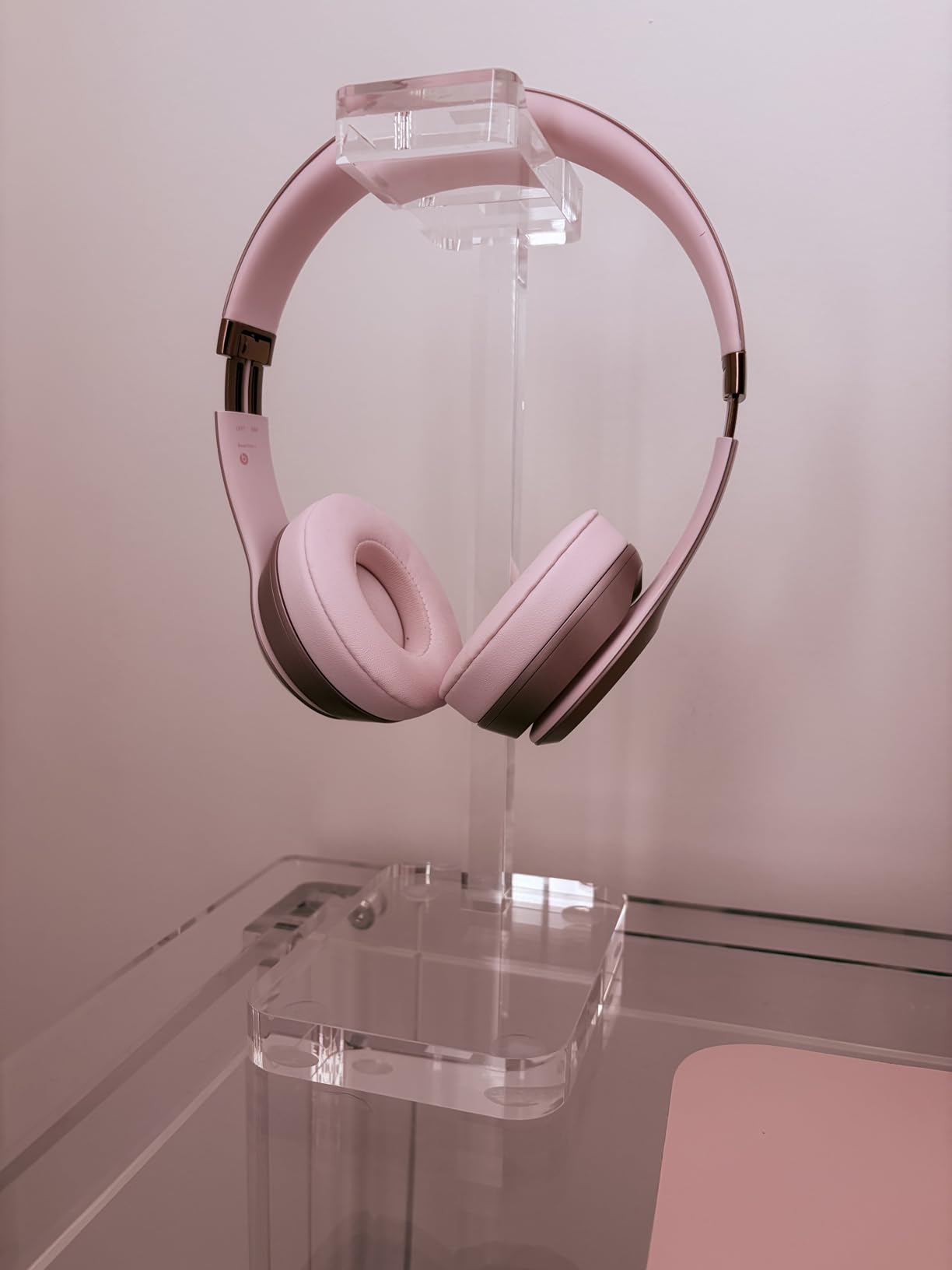 Solo 4 - Wireless On-Ear Bluetooth Headphones, Up to 50-Hour Battery Life, Ultra-Lightweight Comfort, Powerful and Balanced Sound, Apple & Android Compatible - Matte Black customer photo 1