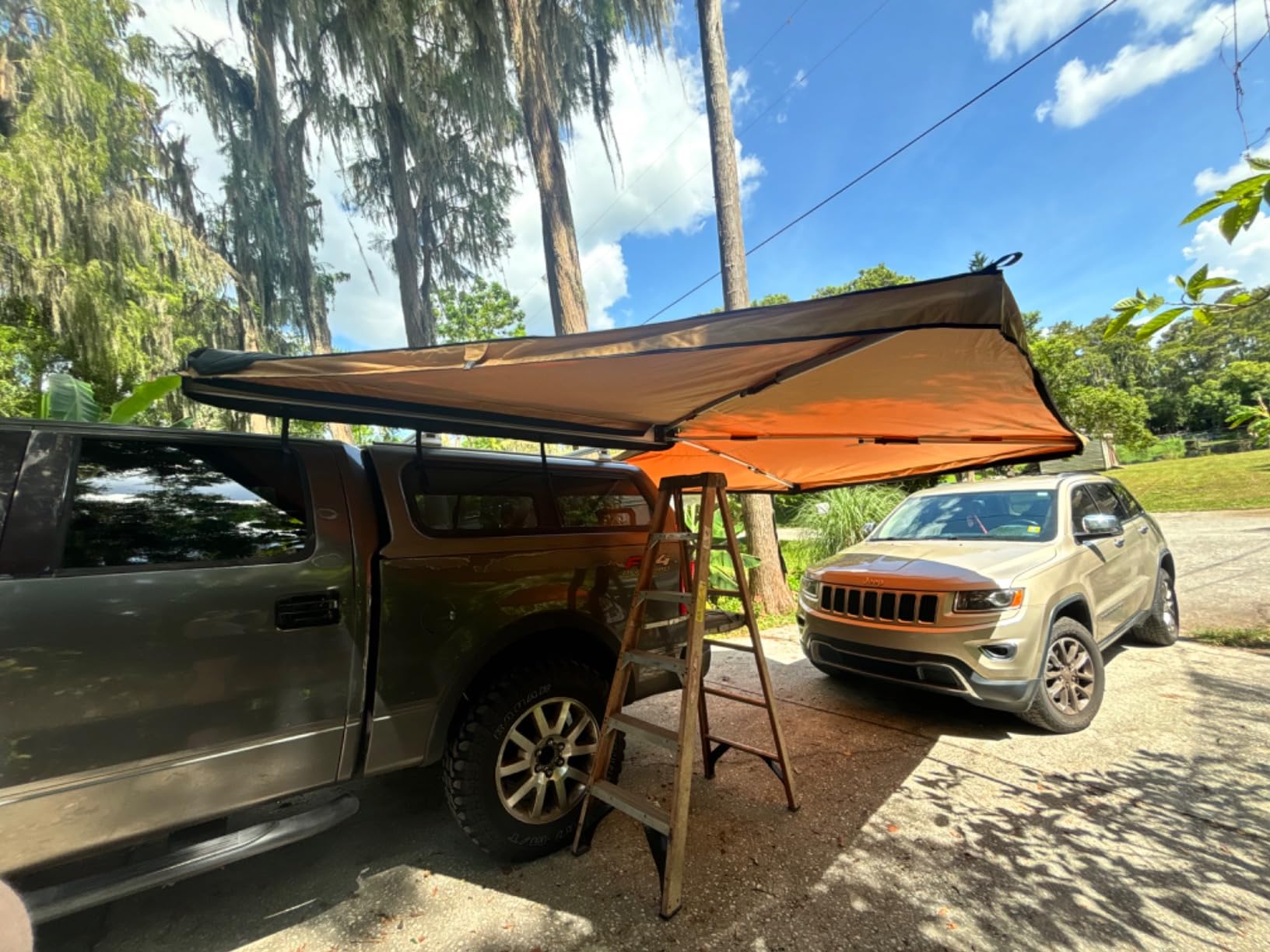 VEVOR 270 Degree Awning, Ultimate Sun Protection Vehicle Awning, Waterproof UV50+ Car Side Awnings with Carry Bag, All-Weather Free-Standing Overland Awnings Car Shelter for SUV Van Truck Camping customer photo 2