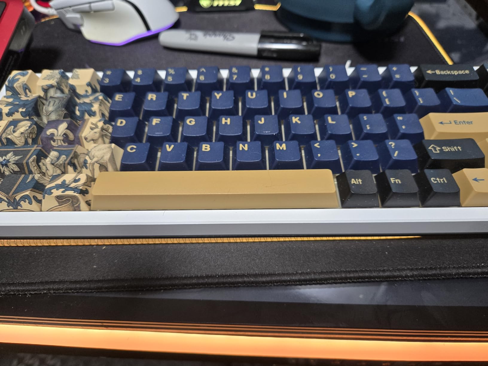 Carbon PBT Double Shot Orange Keycap Set,174 Keys Retro Custom Key Cap Keycaps 60 Percent Cherry Profile Keycaps for 61/64/68/84/87/100/104/108 Mechanical Keyboard customer photo 2