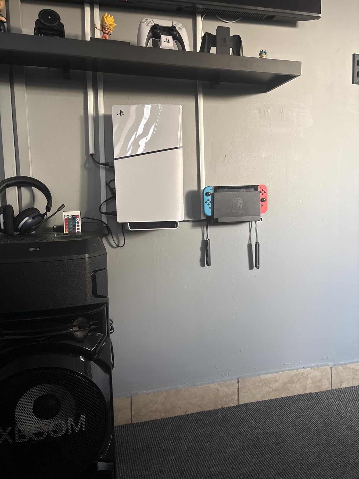 TotalMount Wall Mount for All PS5 Models - Bonus: Holds Two Controllers (Compatible with All PS5 Models Including Slim, Pro, and Original) customer photo 1