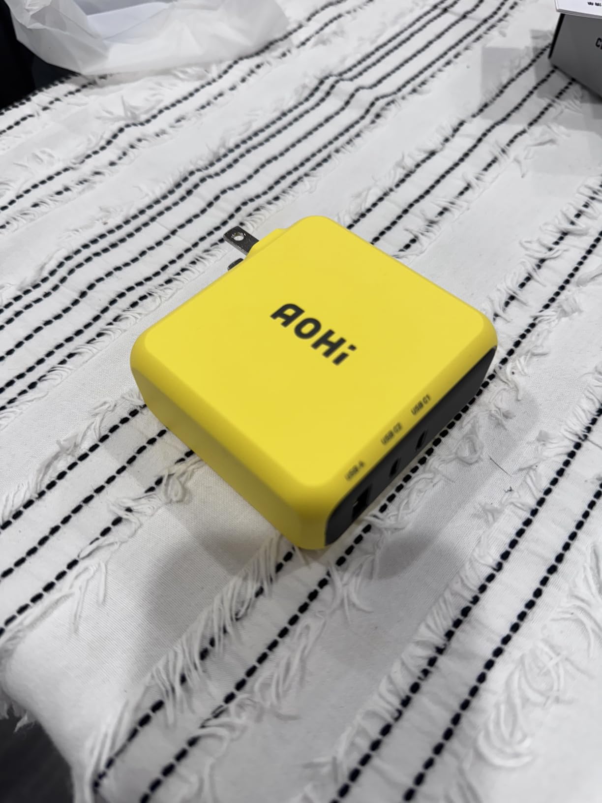 AOHI Youth 140W GaN+ USB C Charger 100W Laptop Fast Charger PD3.1 PPS 3-Port USB C Wall Charger Power Adapter for MacBook Pro 16'', Dell XPS, iPhone 17 Pro Max, iPad Pro, Tablet, Chromebook, Yellow customer photo 1