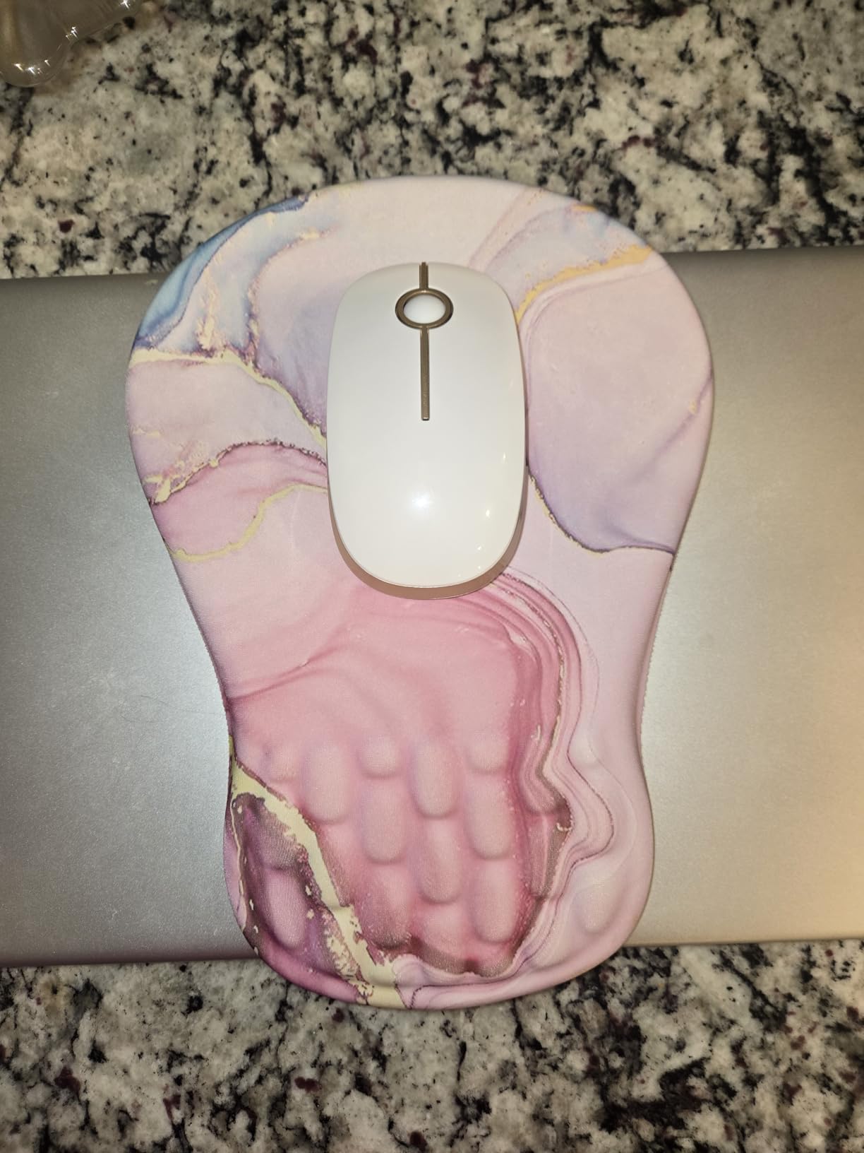 YIWEI Ergonomic Mouse Pad with Wrist Support - Gel Memory Foam Mouse Mat for Computer Keyboard & Laptop - Non-Slip Base, Pain Relief for Home Office & Gaming - Black customer photo 1