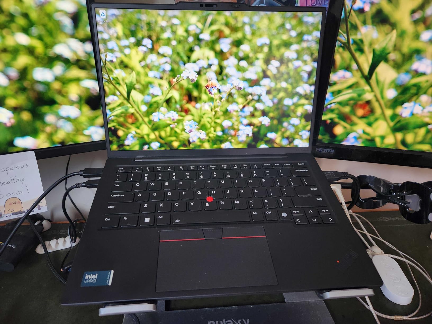 Lenovo Gen 12 ThinkPad X1 Carbon Laptop with Intel Ultra 7 165U vPro, 14