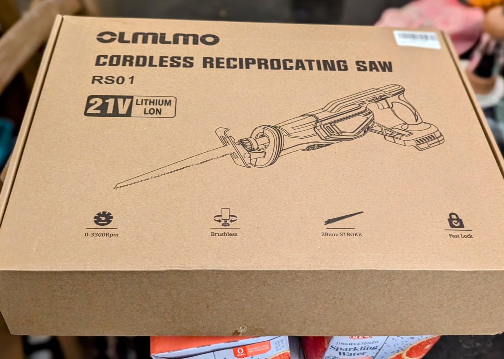 Cordless Reciprocating Saw With 8 Blades - 2x4000mAh Batteries, Brushless Motor, Variable Speed 0-3200 SPM, Tool-Free Blade Change, Power Reciprocating Saw for PVC Wood, Metal Cutting DIY customer photo 1