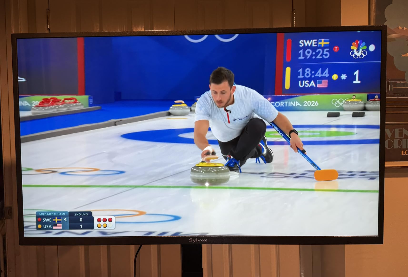 SYLVOX Outdoor TV, 55-inch Waterproof Smart TV, 2000nits Full Sun TV, 4K, Dolby Atmos, HDR 10 customer photo 1