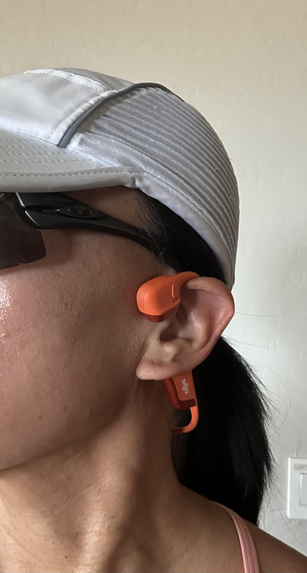 SHOKZ New OpenRun Pro 2- Bone Conduction Headphones, Open-Ear Bluetooth Wireless Sport Earphones for Running, Workouts - Sweat Resistant, Secure Comfortable Fit -Deep Bass, Smart Mic, Reflective Strip customer photo 2