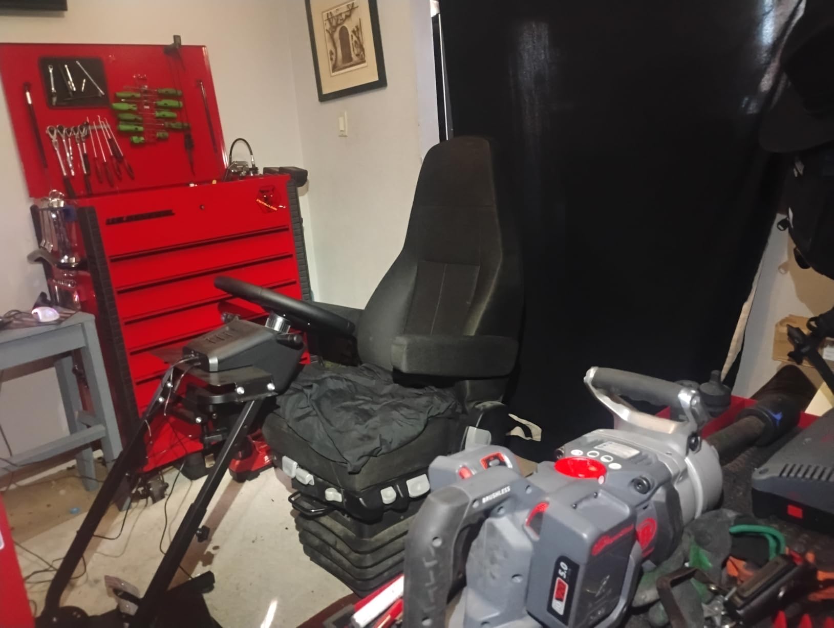 HORI Truck Control System for Windows 11/10 with Force Feedback Steering Wheel, Shifter Control Panel, & Pedals customer photo 1