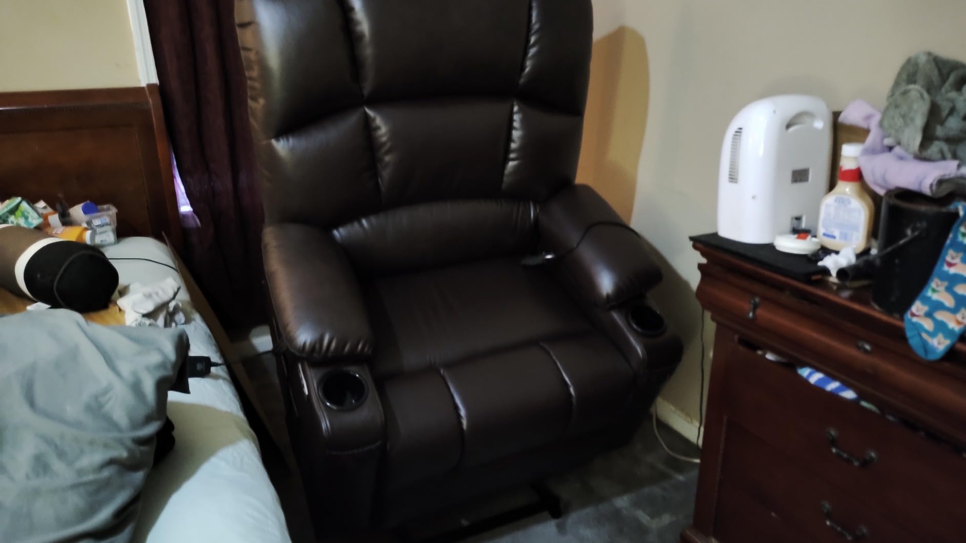 MCombo Oversized Dual Motor Power Lift Recliner Chair Sofa with Massage and Heat for Big Elderly People, Infinite Position, USB Ports, Faux Leather R7688 (Dark Brown, Large-Oversize) customer photo 1