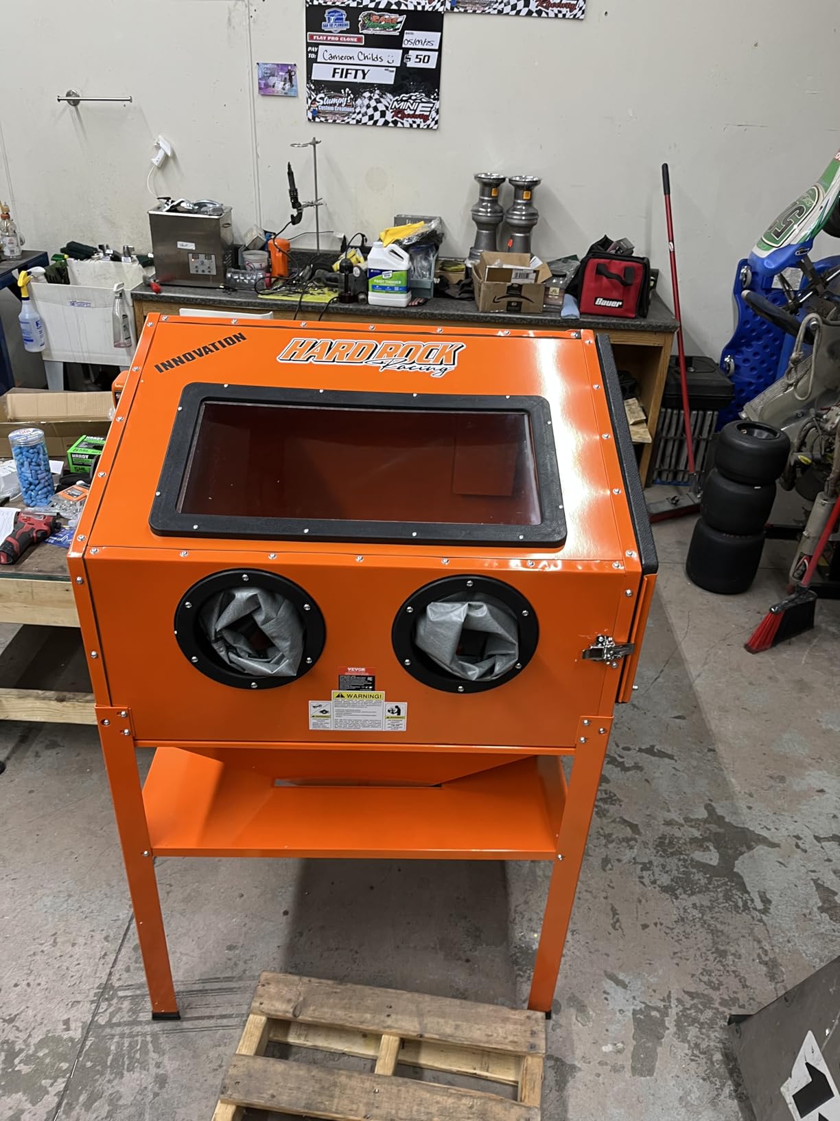 90 Gallon Sandblasting Cabinet with 1.8 Gallon Dust Collection System, 40-120PSI Sand Blasting Cabinet with Stand, Heavy Duty Sand Blaster with Blasting Gun & 4 Nozzles for Paint, Rust Removal customer photo 1