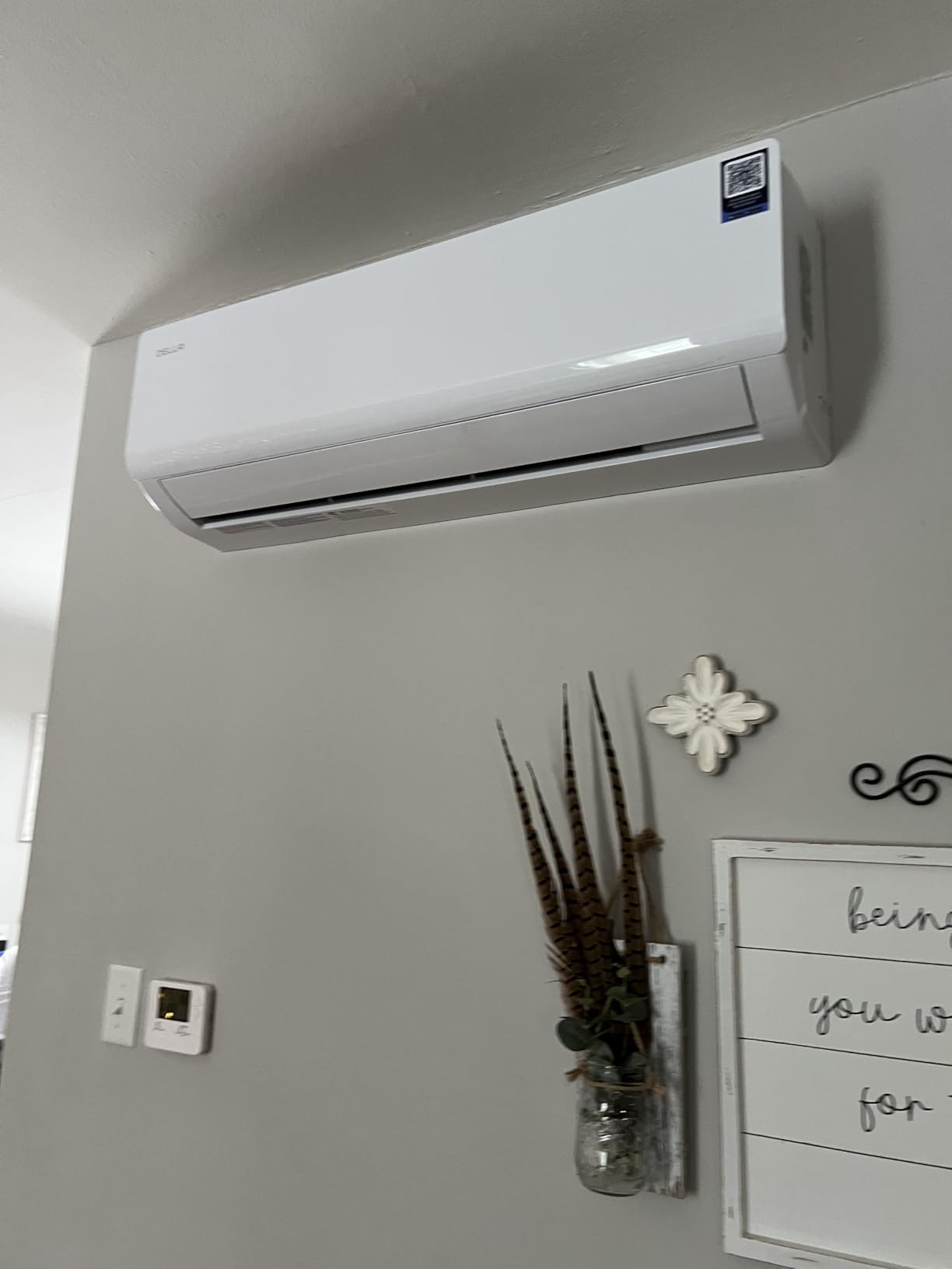 DELLA 28K BTU ODU Mini Split AC Tri 3 Zone (9K 9K 12K BTU) 20 SEER2 208-230V Works with Alexa and Wifi, Cools Up to 1350 Sq.Ft, Energy Efficient, Multi Zone, Pre-Charged Heat Pump, 16ft Kits customer photo 1