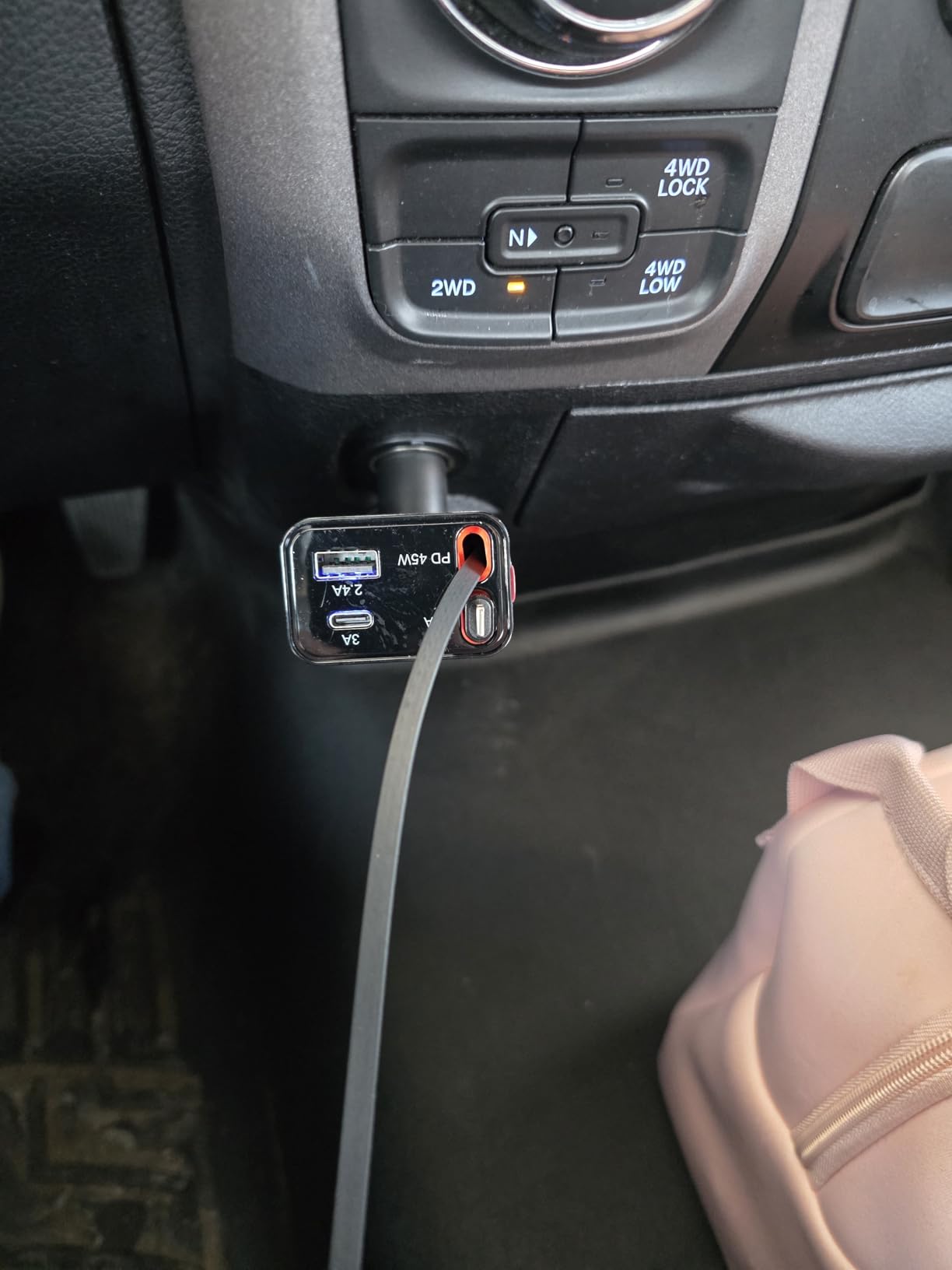 Retractable Car Charger, Gifts for Him Her, Cars Adapter USB C Fast Charger, gifts for Mothers Day Travel Essentials Car Accessories for Men Women Gifts for iPhone 17 16 15 14 13 12, Samsung S26 customer photo 2