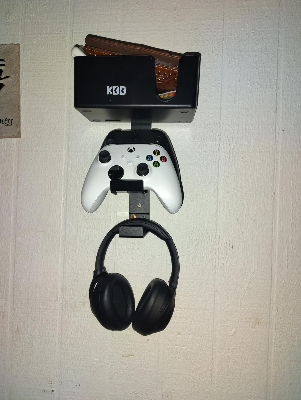 KDD 4-in-1 Wall Mount Controller Holder - Dual Game Controller and Headphone Hanger with Anti-Slip Pads for Xbox ONE/X Series/PS5/PS4 - Detachable Desk Storage for Media Remote, Phone and Speaker customer photo 1