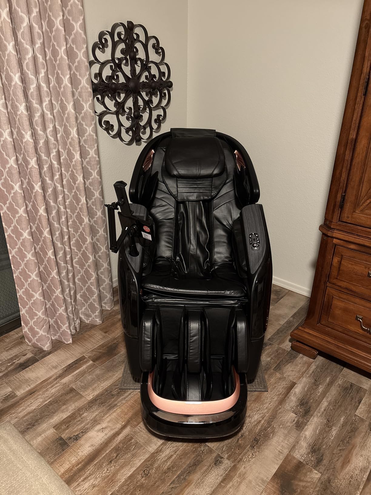 Massage Chair Full Body, 2026 Zero Gravity SL-Track Shiatsu Massage Chairs Recliner with AI Voice, LED Backlight Remote Control, Waist & Calf Heating, Phone Joystick and Holder customer photo 1