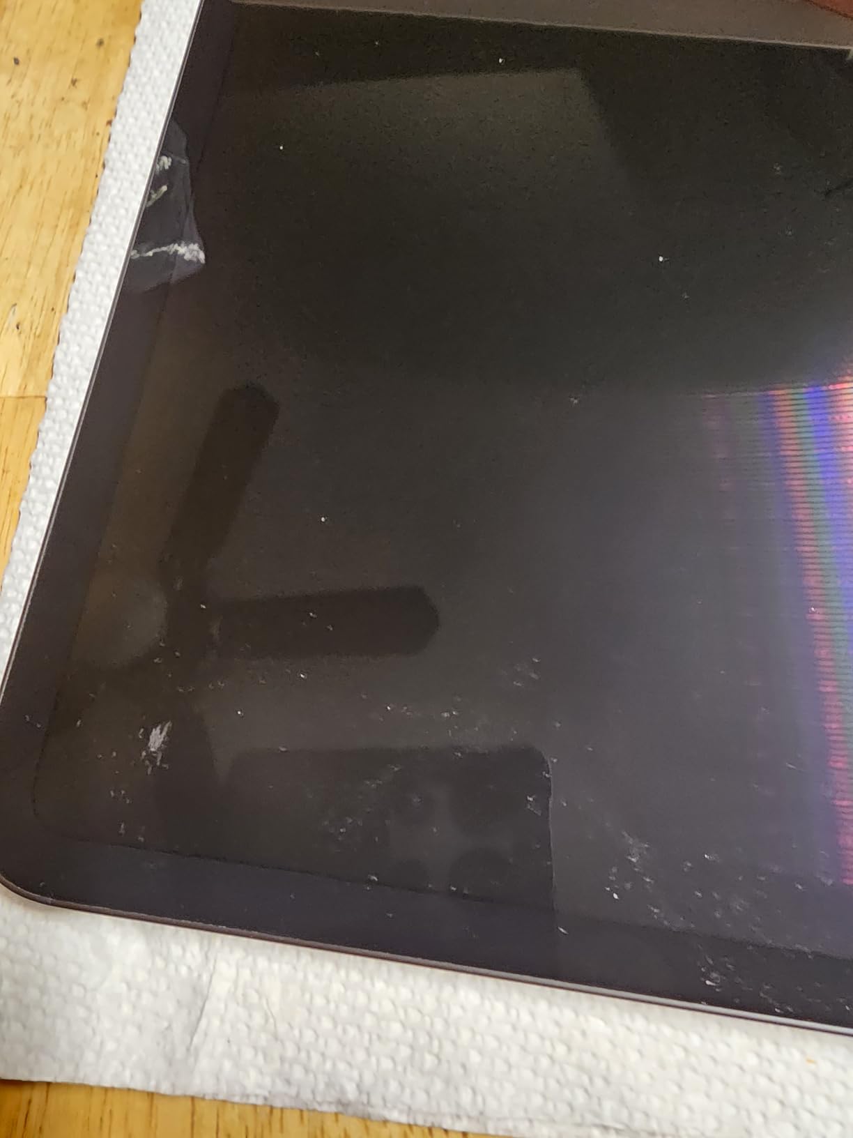 Apple iPad Pro 2024 (13-inch, Wi-Fi + Cellular, 256GB) - Space Black (Renewed) customer photo 2